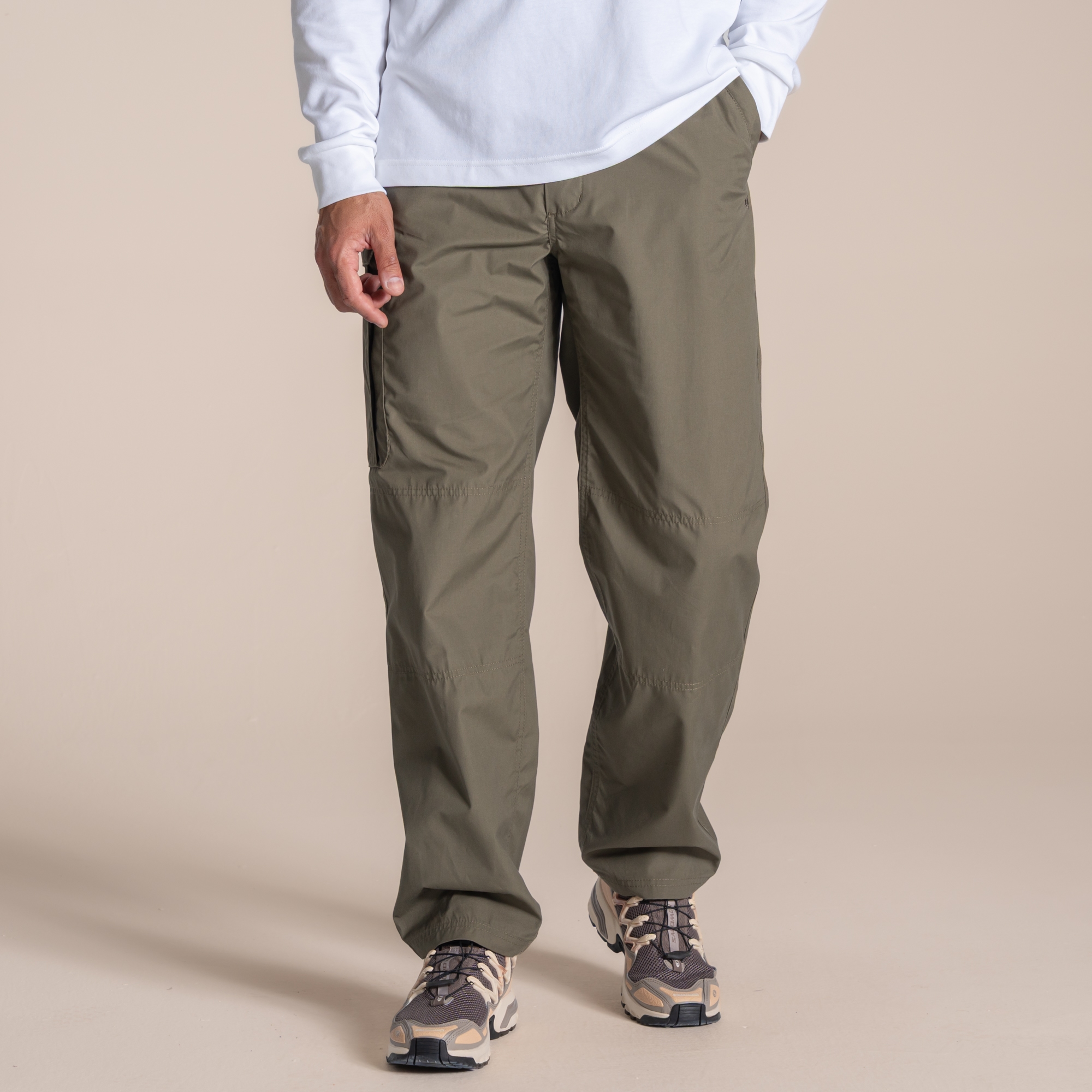 Craghoppers Men's Green Kiwi Classic Water-Repellent Trousers in Size L, Sports Direct - Image 2