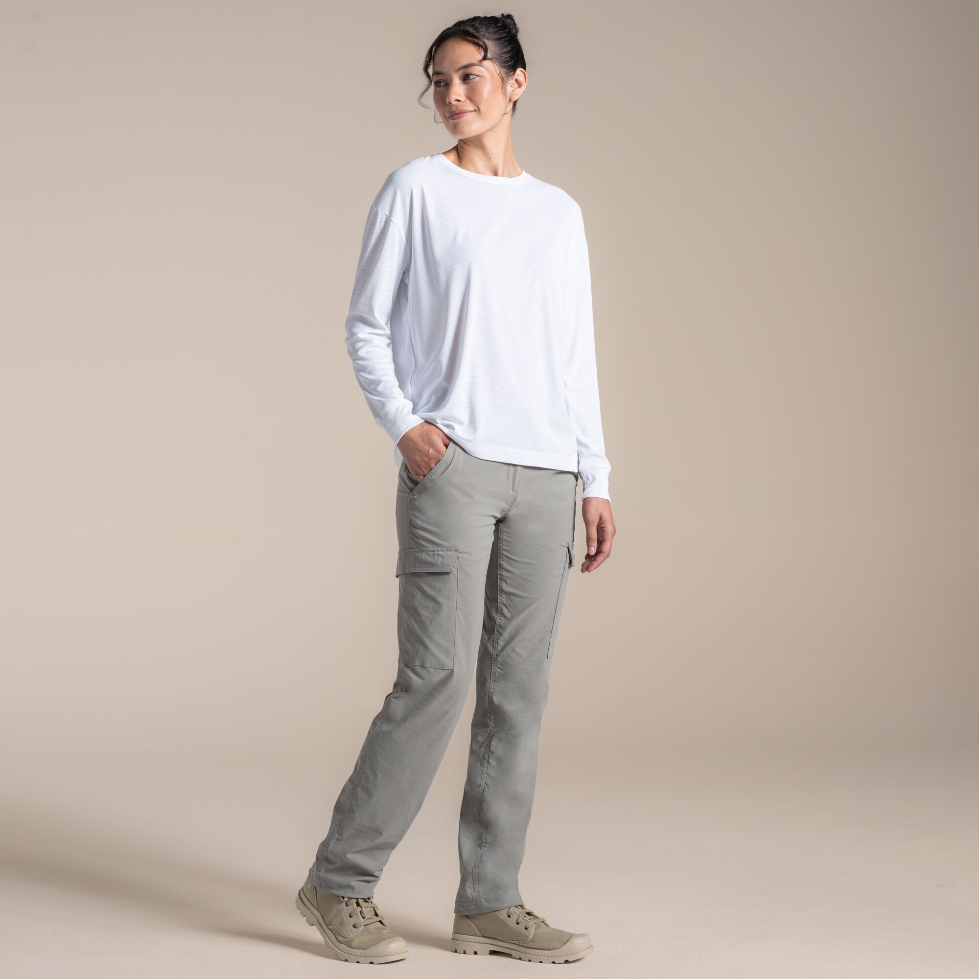 Craghoppers Nosilife Rif Stretch Cargo Trousers Size: 16R Women's Green