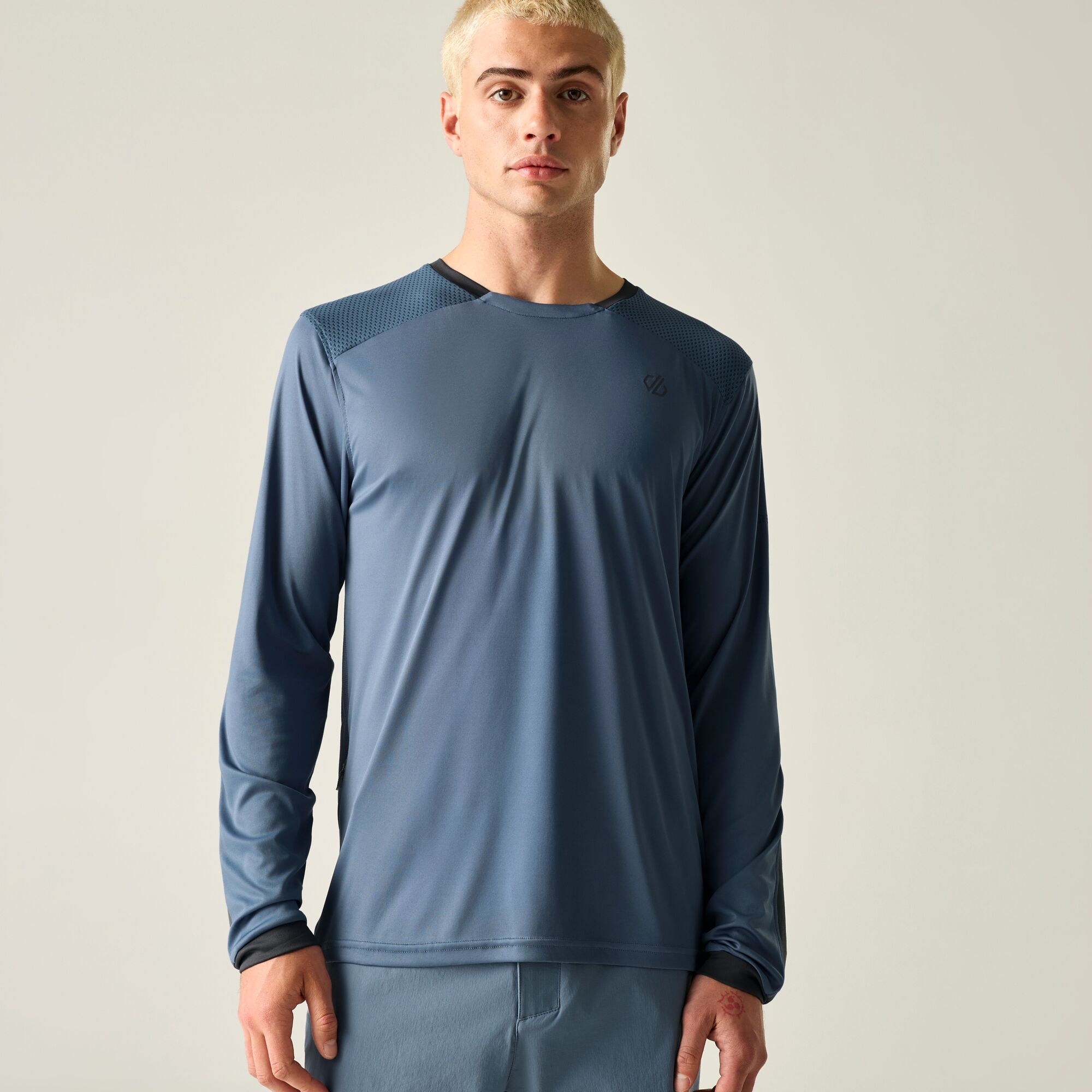 Dare 2B Men's Grey Trackstand Ace Long Sleeve T-Shirt - Image 7