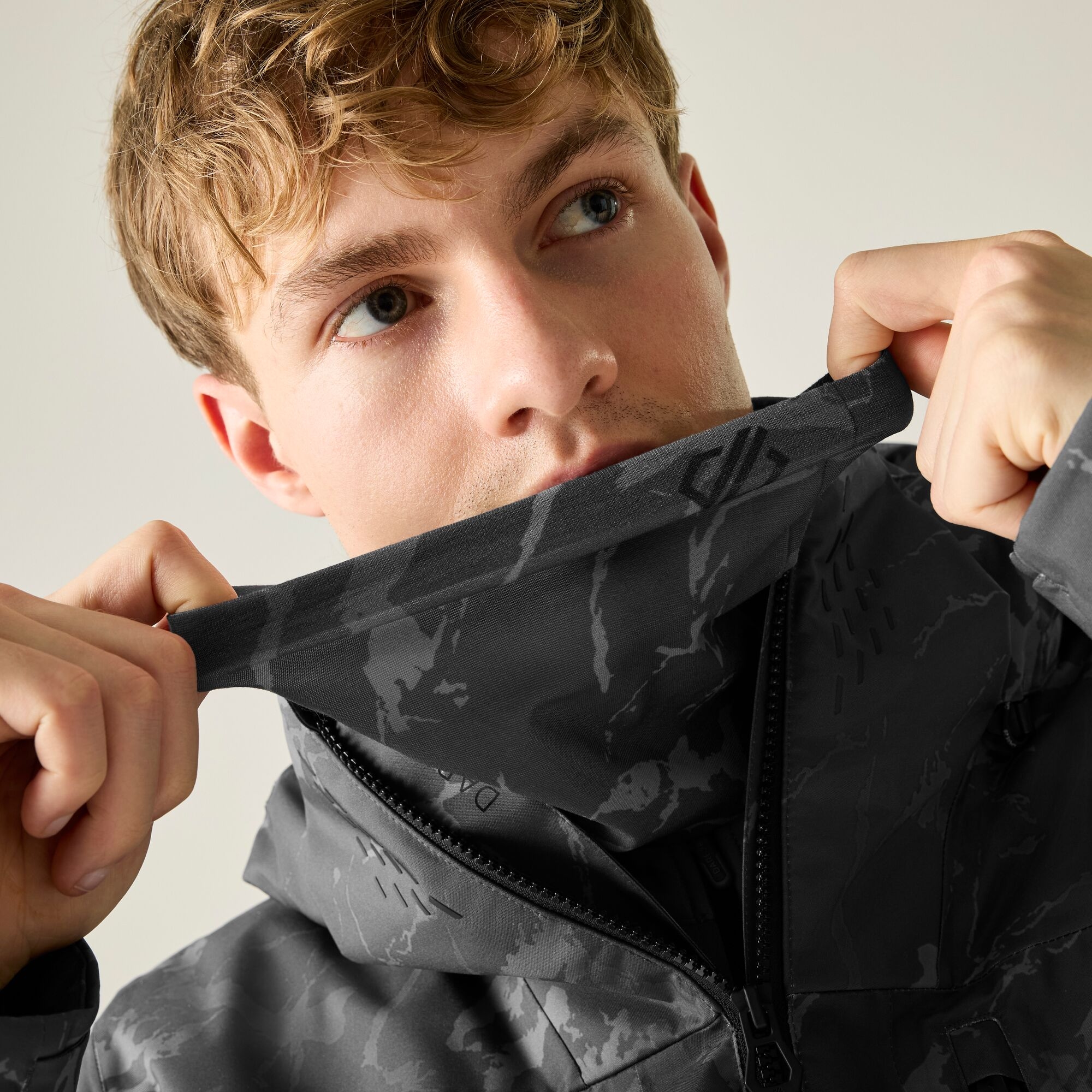 Dare 2B Unisex Multifunctional Gaiter Black
