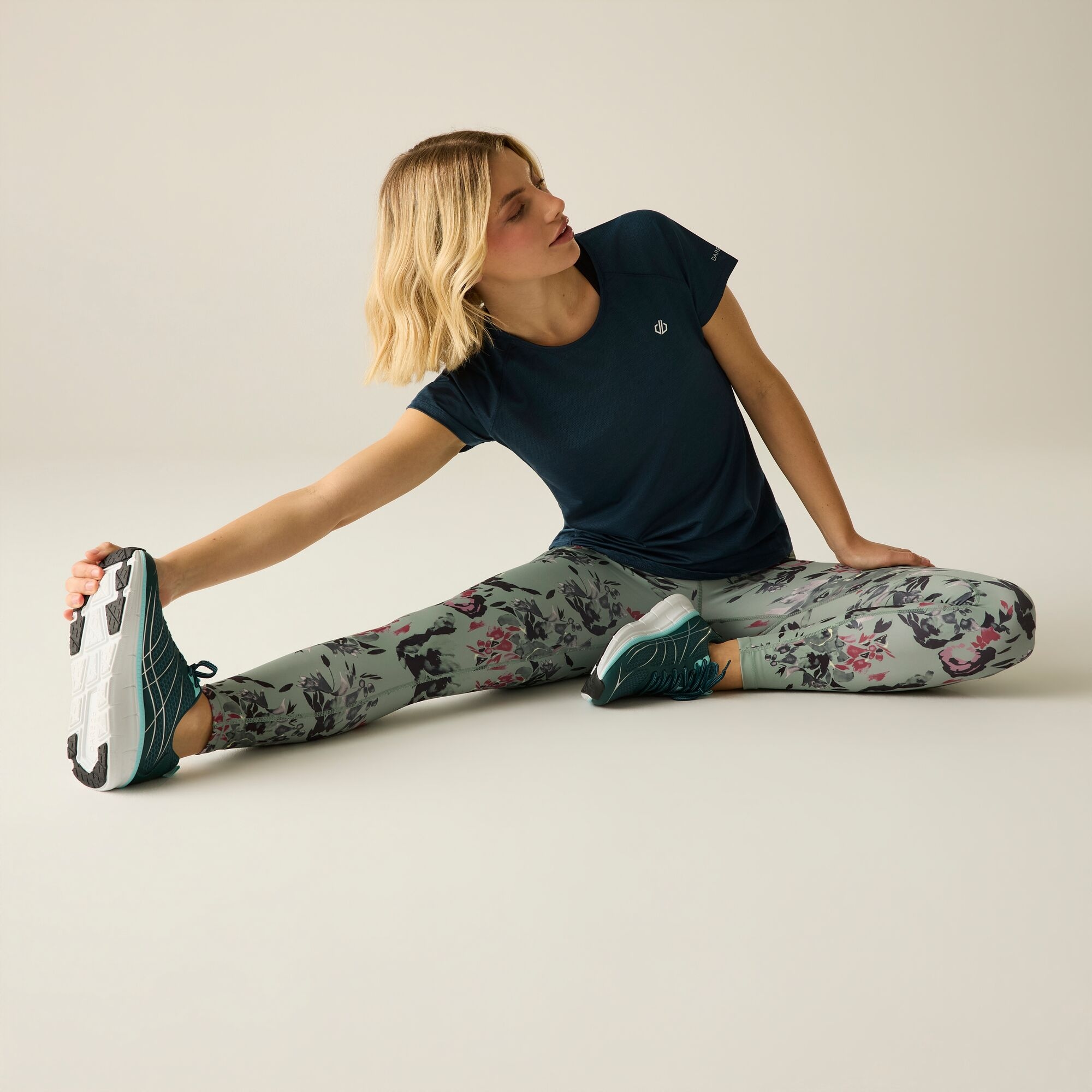 Dare 2b   Legginsy sportowe damskie szybkoschnące Influential II Zielony