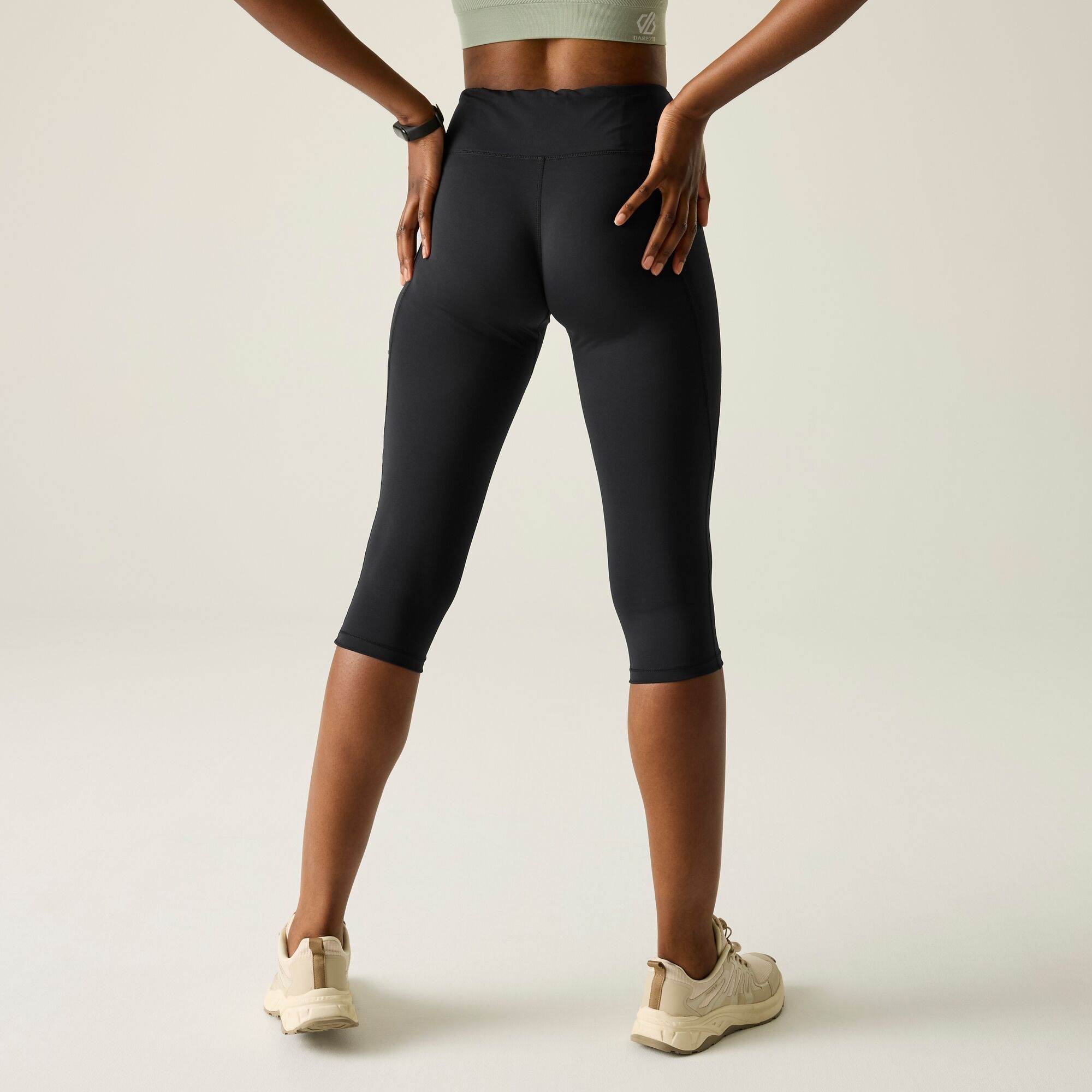 Dare 2b   Legginsy sportowe damskie 3/4 szybkoschnące Influential II Czarny