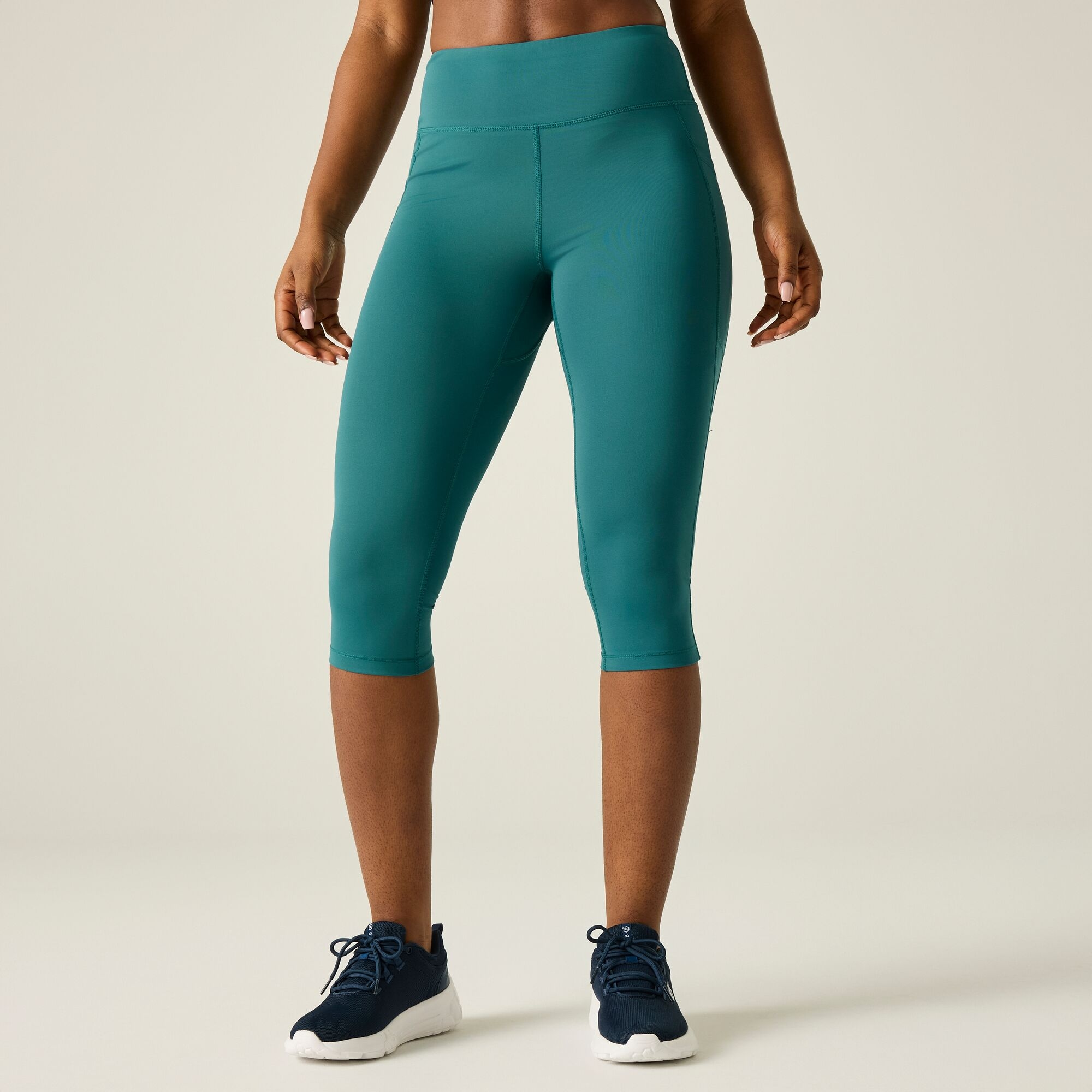 Dare 2B Women's Green Influential Ii 3/4 Leggings Size: 12 - Image 3