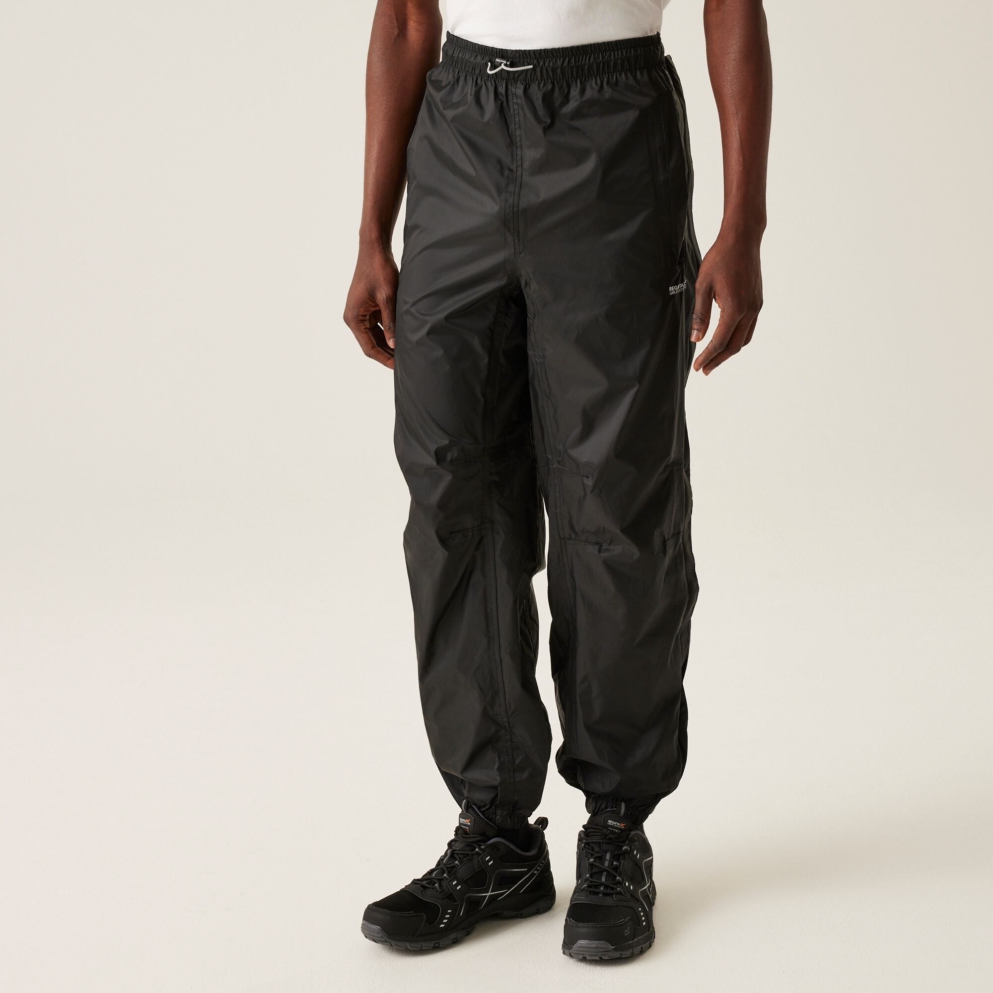 Regatta Active Packaway Overtrousers Size: L Regular Men's Black
