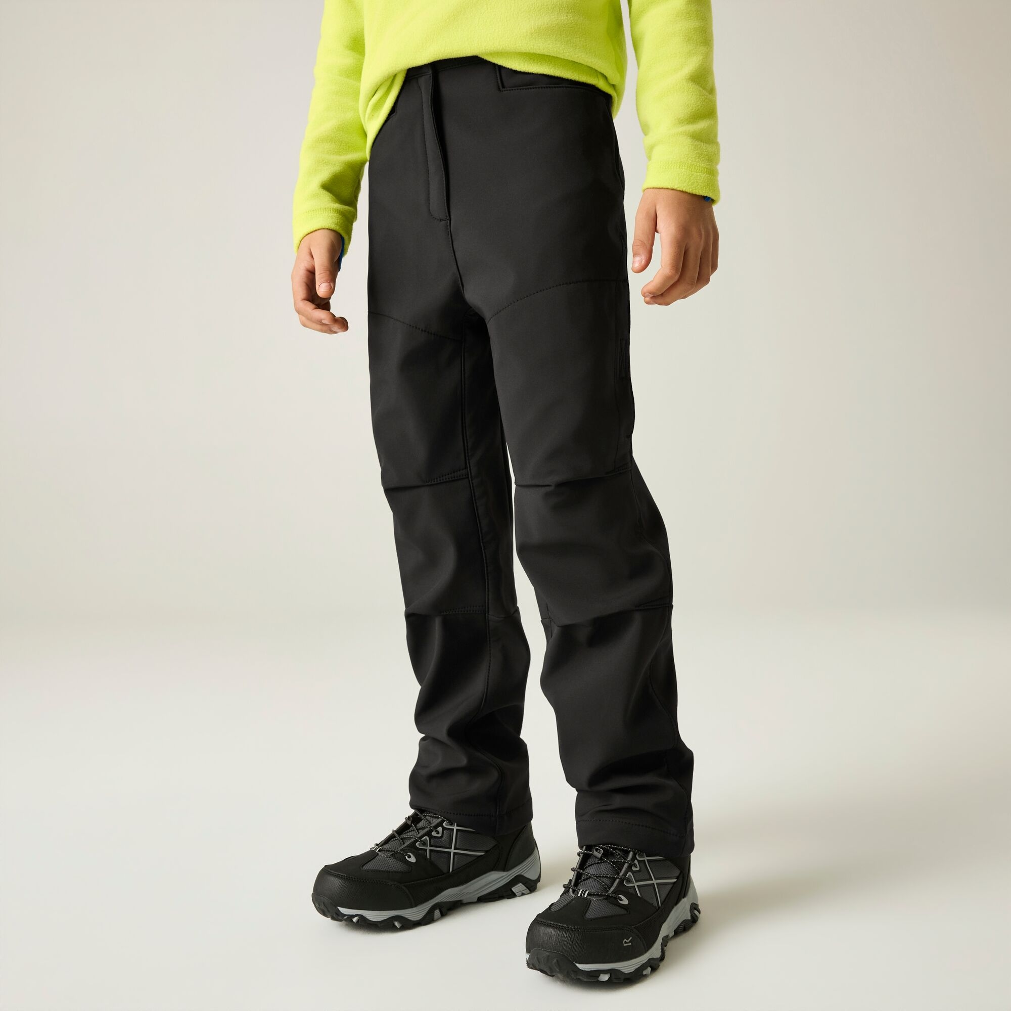 Regatta   Spodnie trekkingowe dziecięce Softshell Czarny