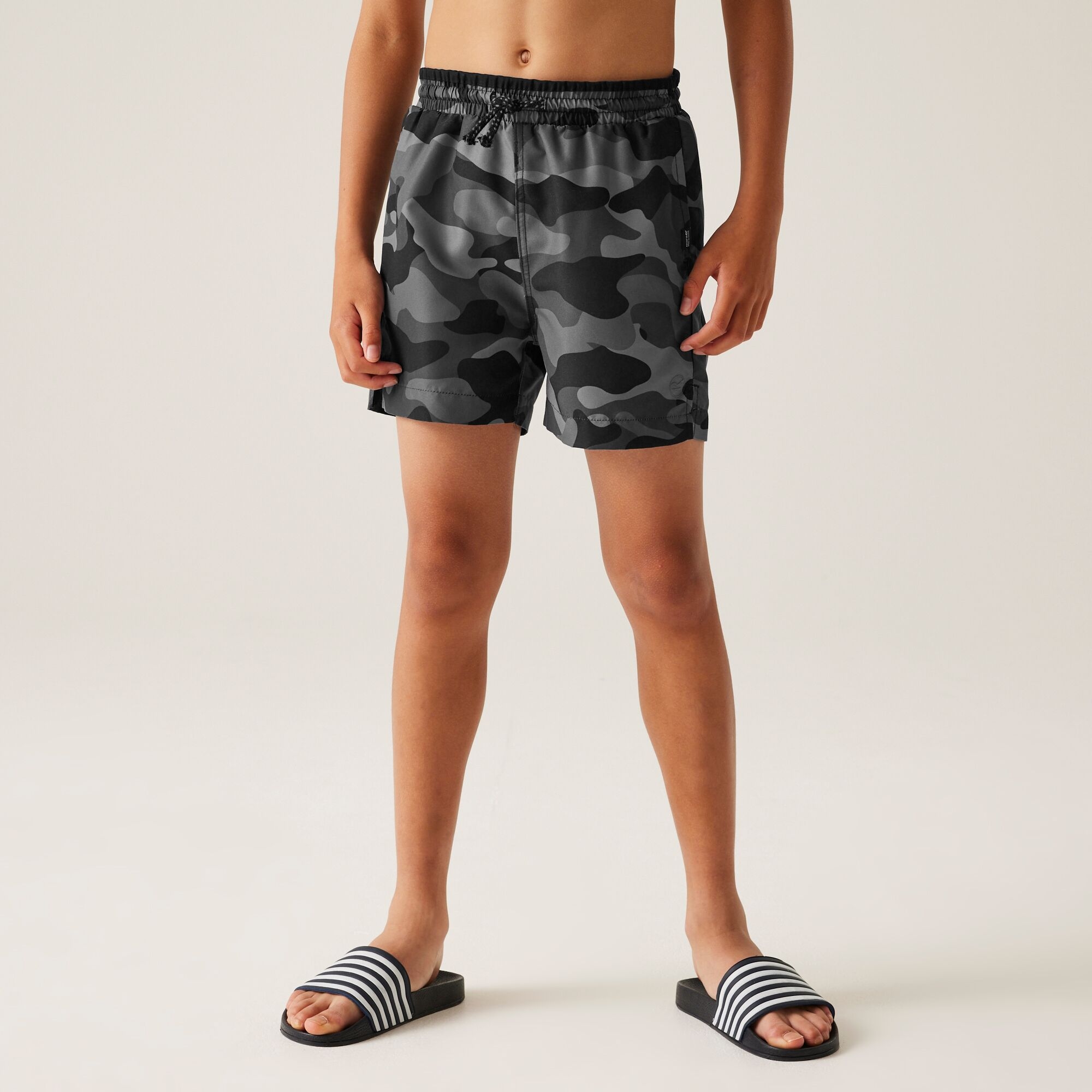 Regatta Dziecięce szorty kąpielowe Skander III Szary