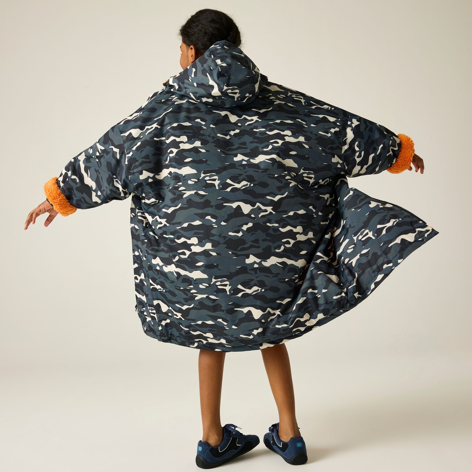 Regatta   Płaszcz do przebierania dziecięcy wodoodporny Changing Robe Czarny