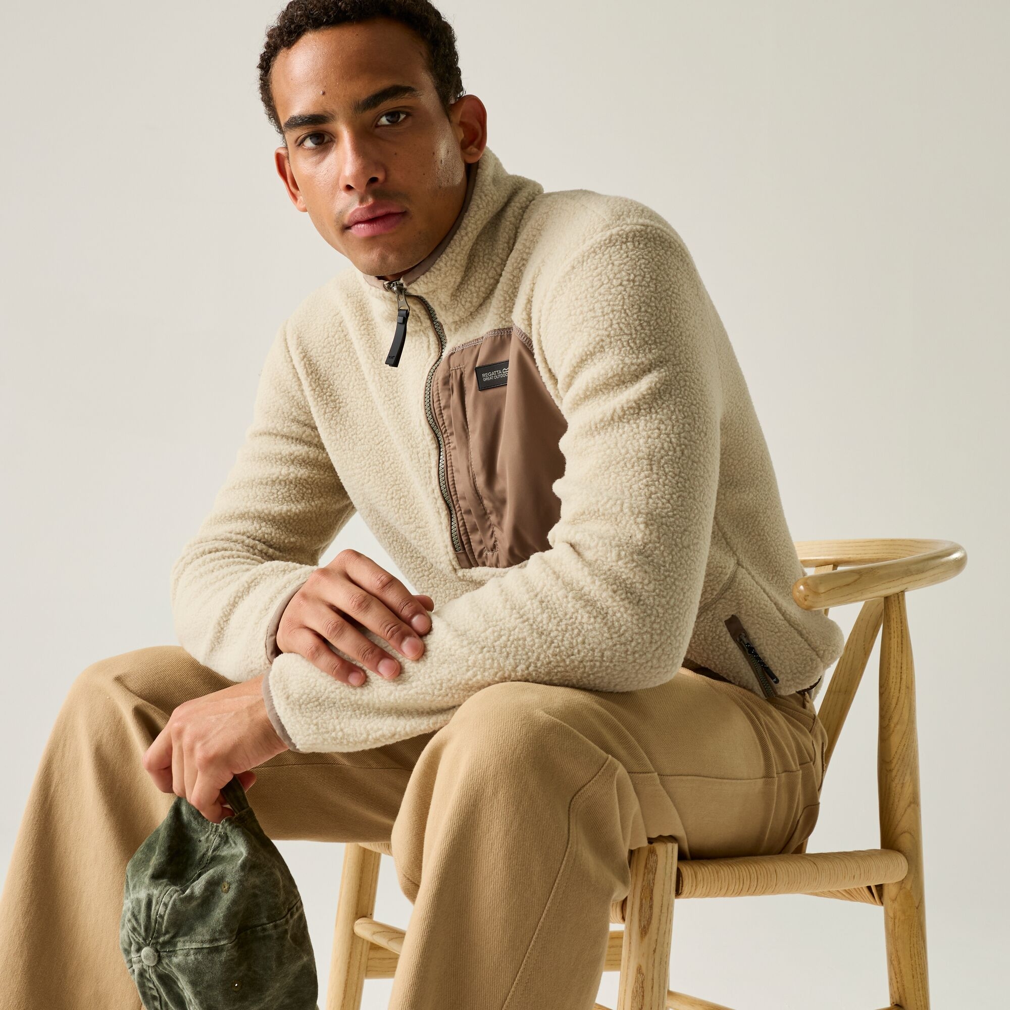 Regatta Men' Beige Frankie Borg Sn71 in Size S, Sports Direct - Image 6