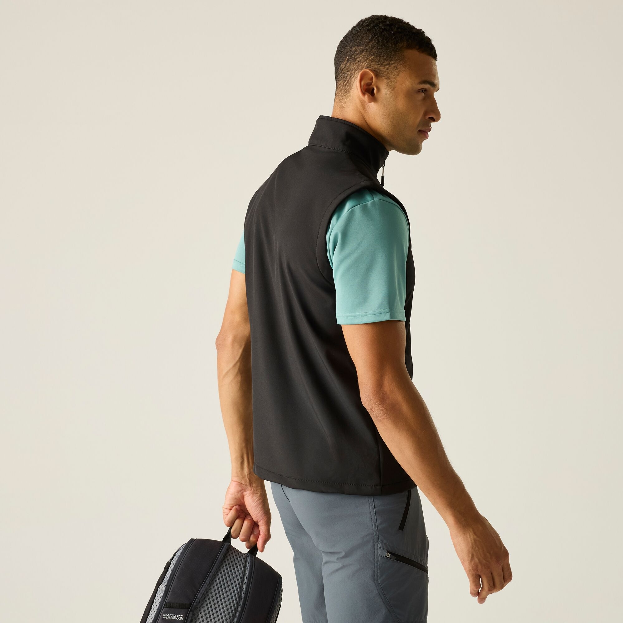 Regatta   Kamizelka męska softshellowa Bradwell III Czarny