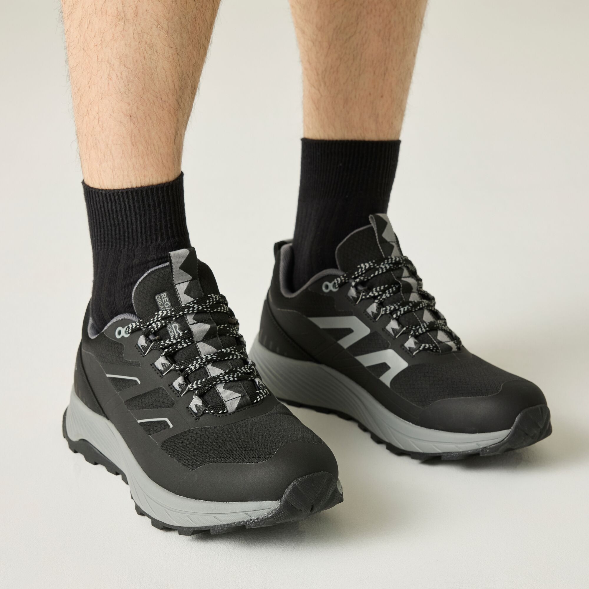 Regatta Regatta Buty męskie sportowe z membraną Ravika Czarny