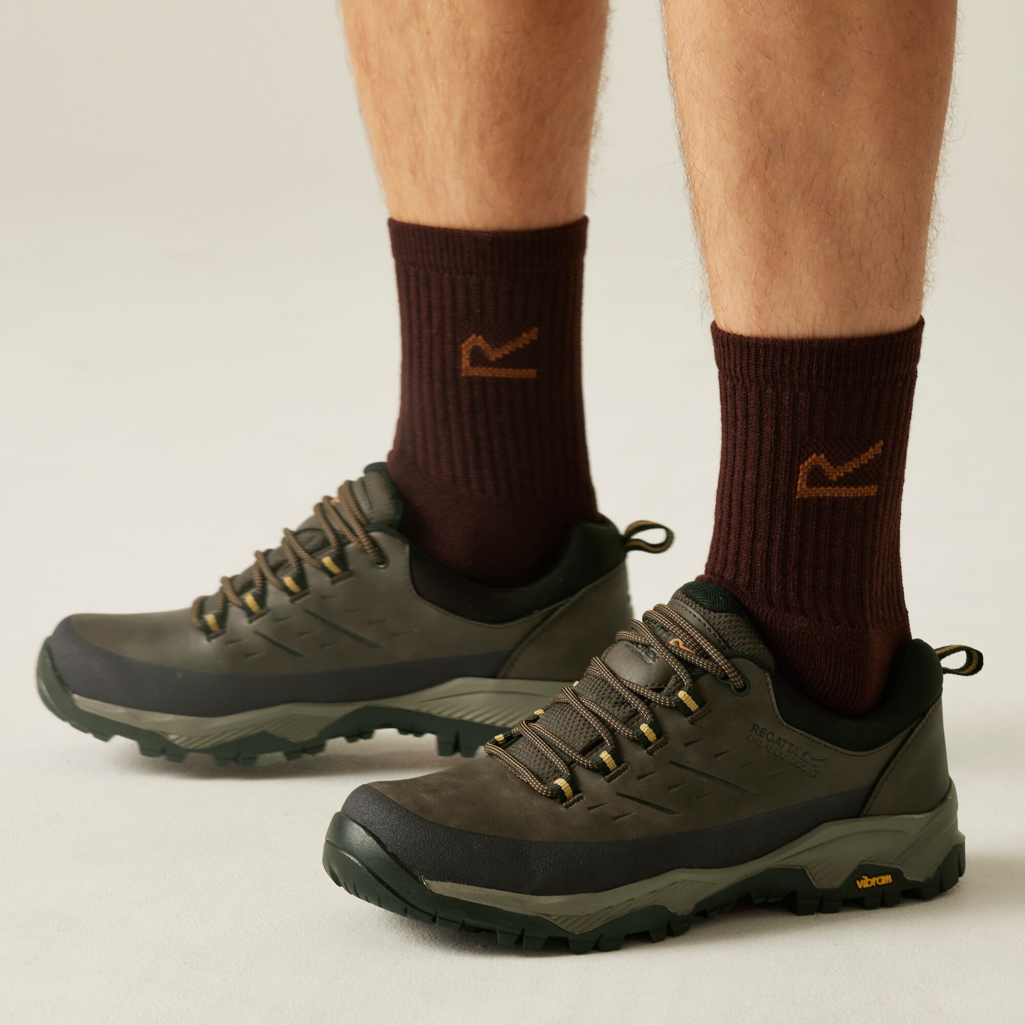 Regatta Buty męskie trekkingowe niskie z membraną Blake Vibram Brązowy