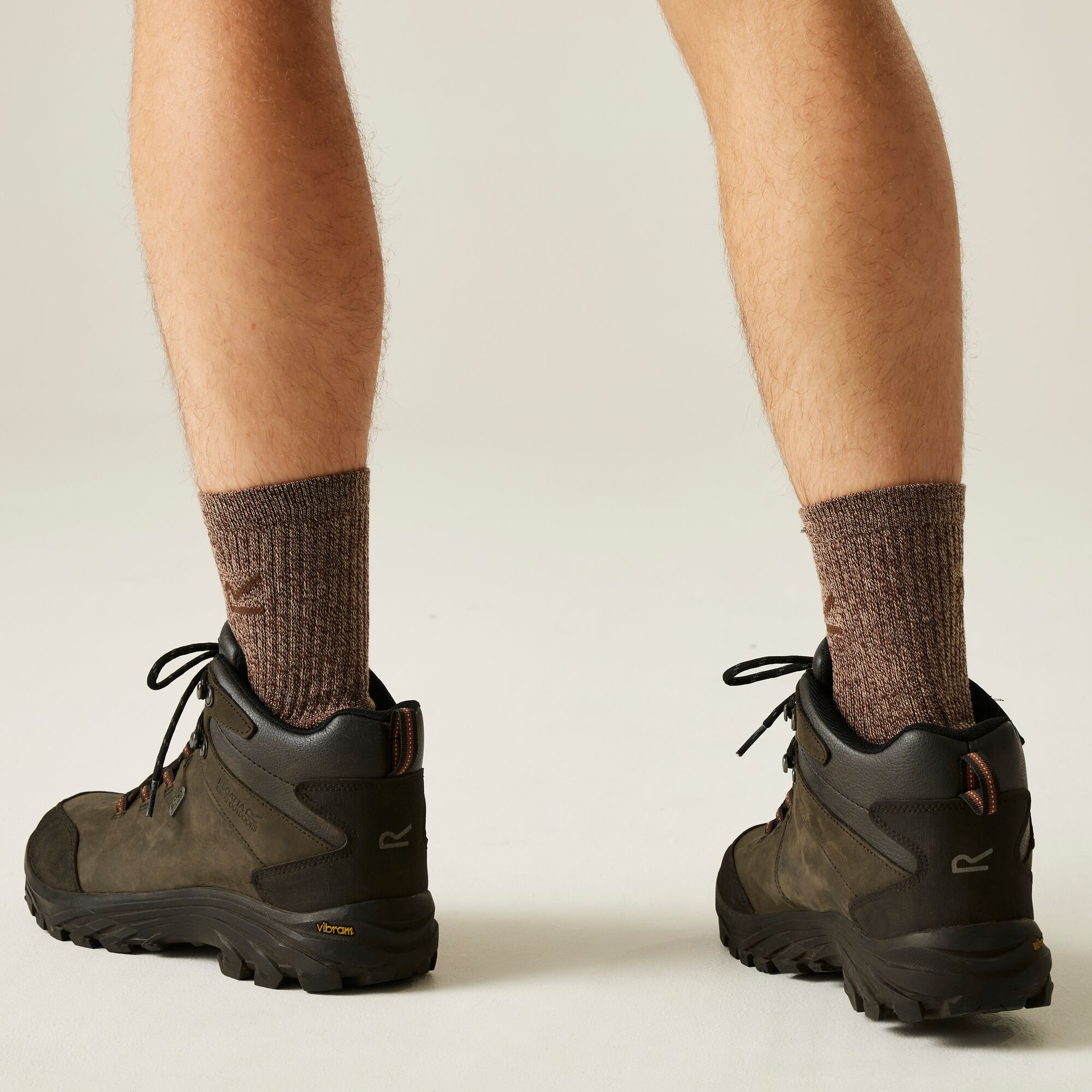 Regatta   Buty męskie trekkingowe skórzane z membraną Burrell Vibram Brązowy