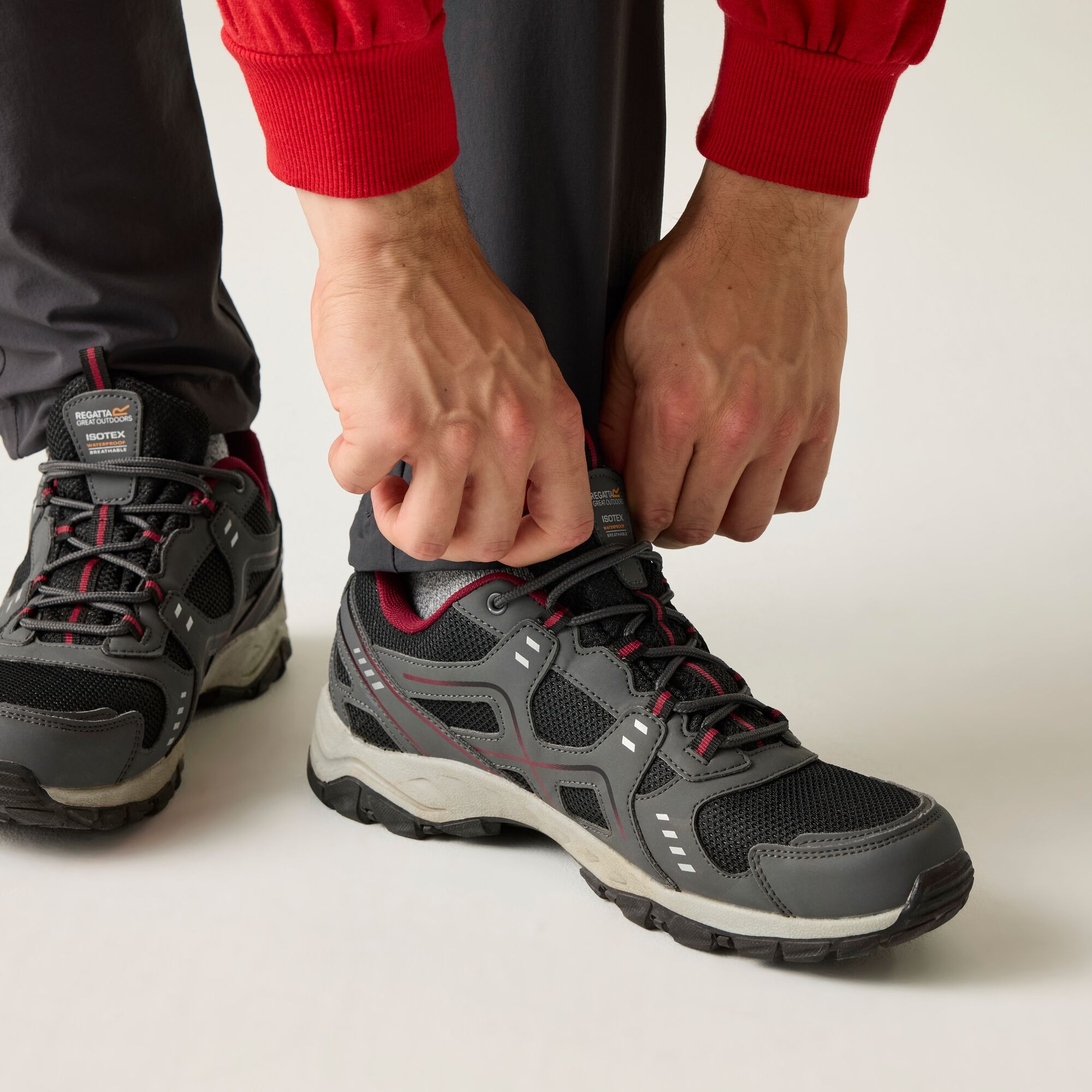 Regatta Buty męskie trekkingowe z membraną Vendeavour Szaro-czerwony