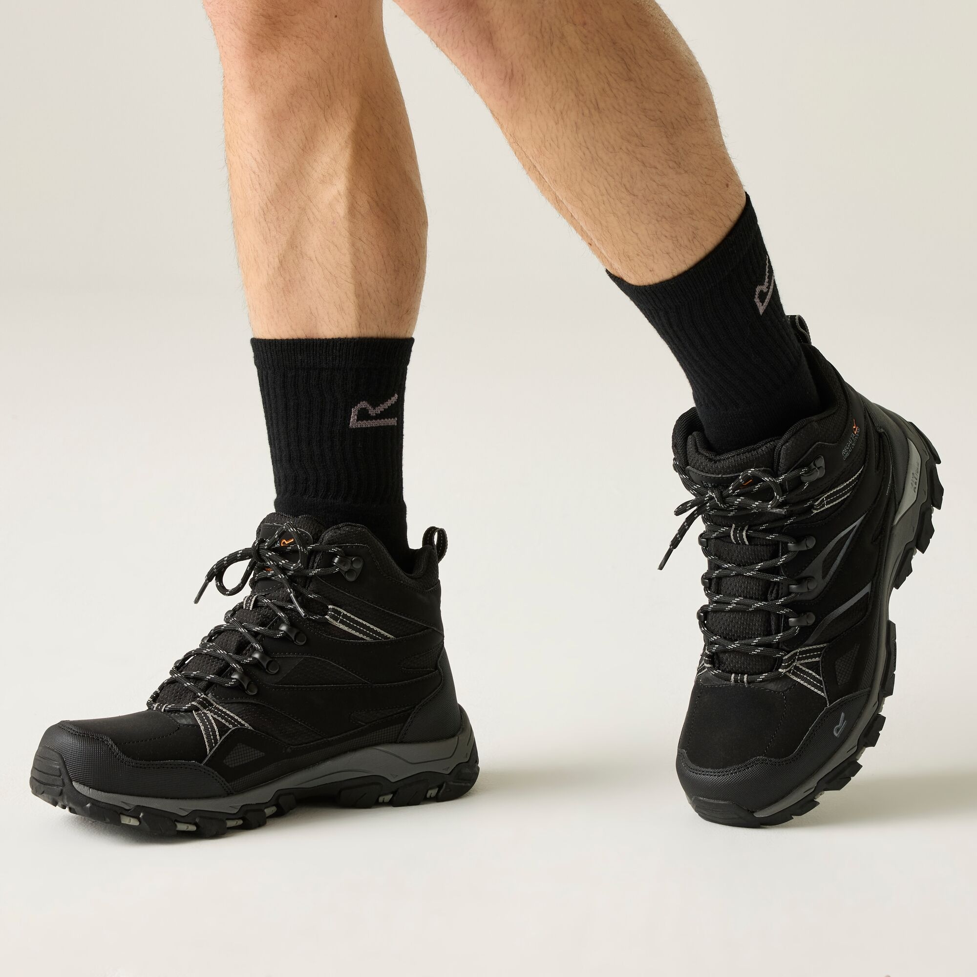 Regatta Buty męskie trekkingowe wysokie z membraną Holcombe III Czarny