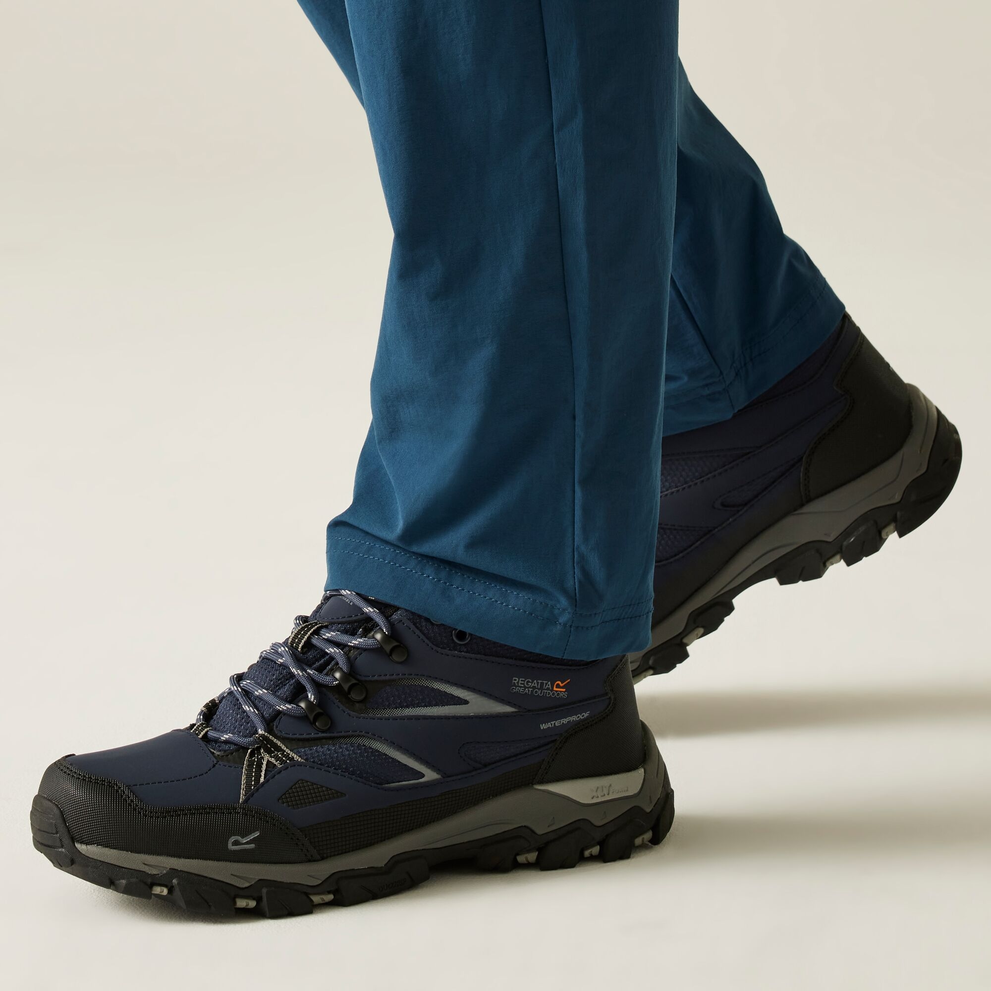 Regatta Buty męskie trekkingowe niskie z membraną Holcombe Low III Niebieski