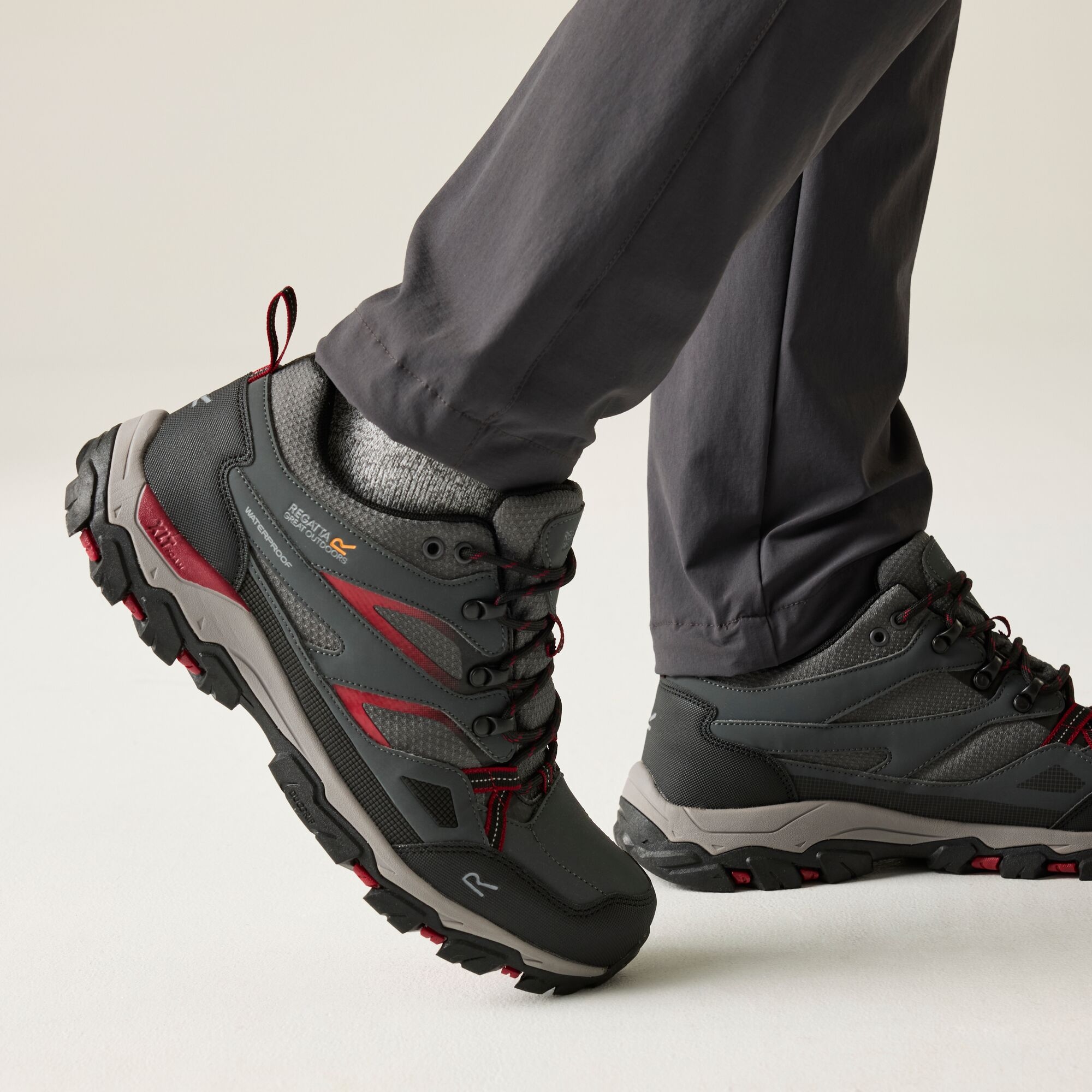 Buty męskie trekkingowe niskie z membraną Holcombe Low III Brązowy