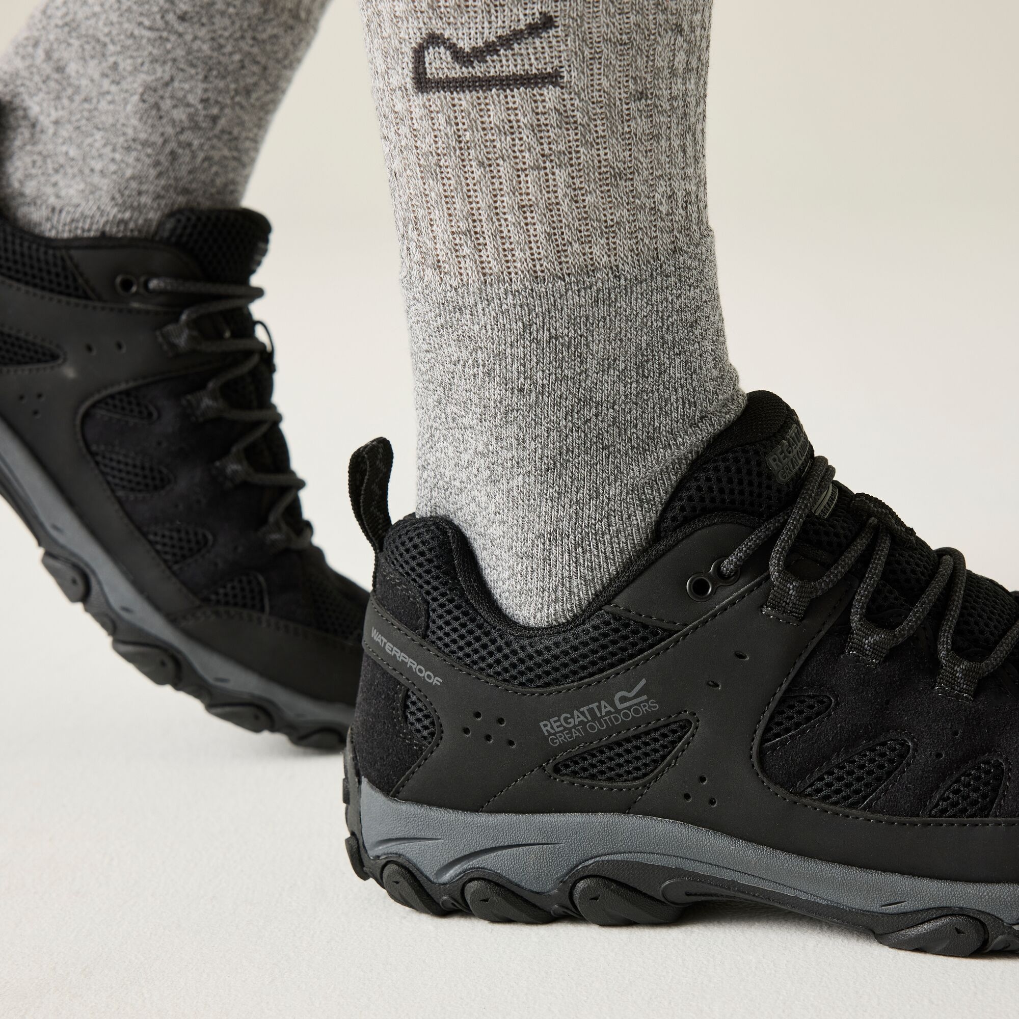 Regatta   Buty męskie trekkingowe niskie z membraną Edgepoint IV Czarny