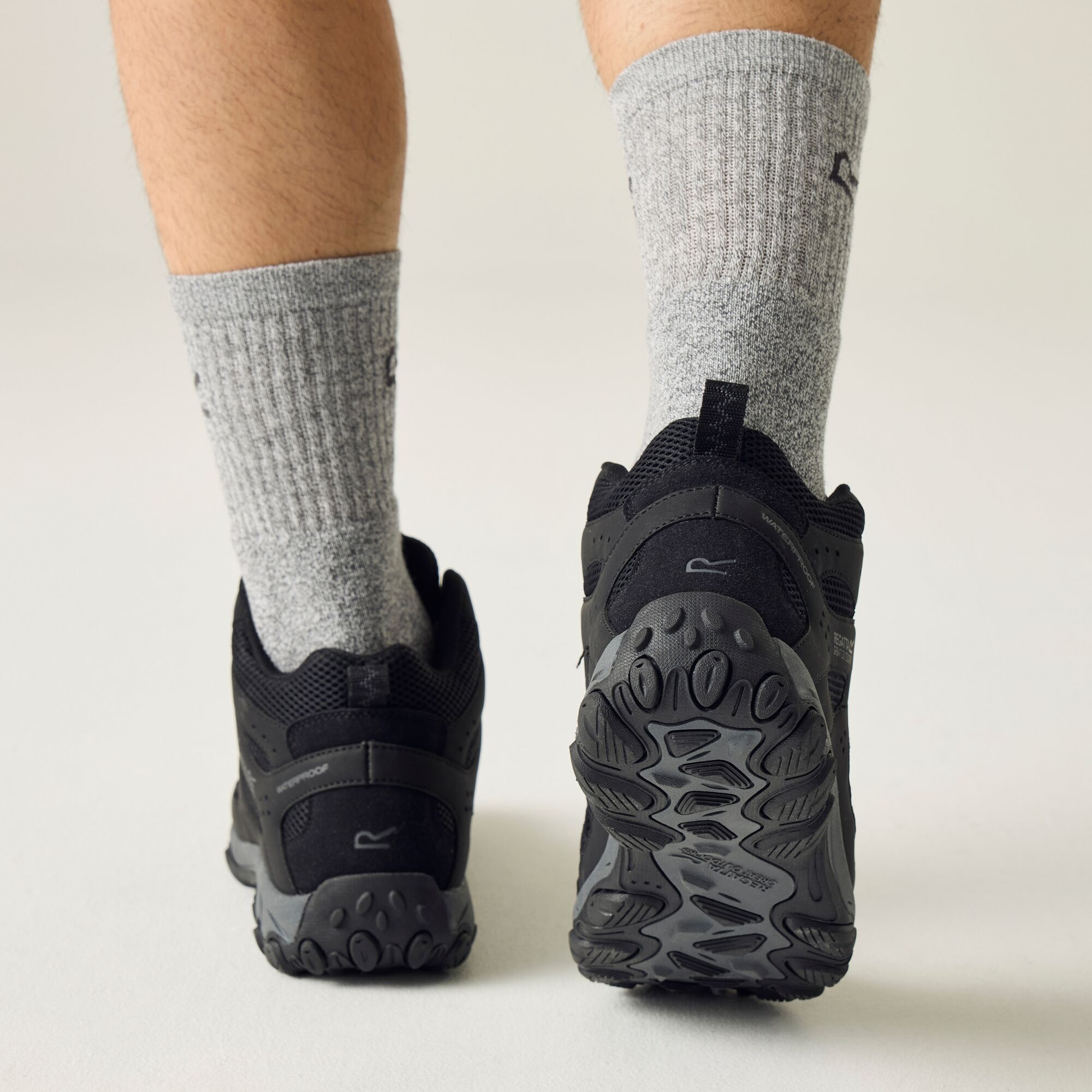 Regatta   Buty męskie trekkingowe wysokie z membraną Edgepoint IV Czarny