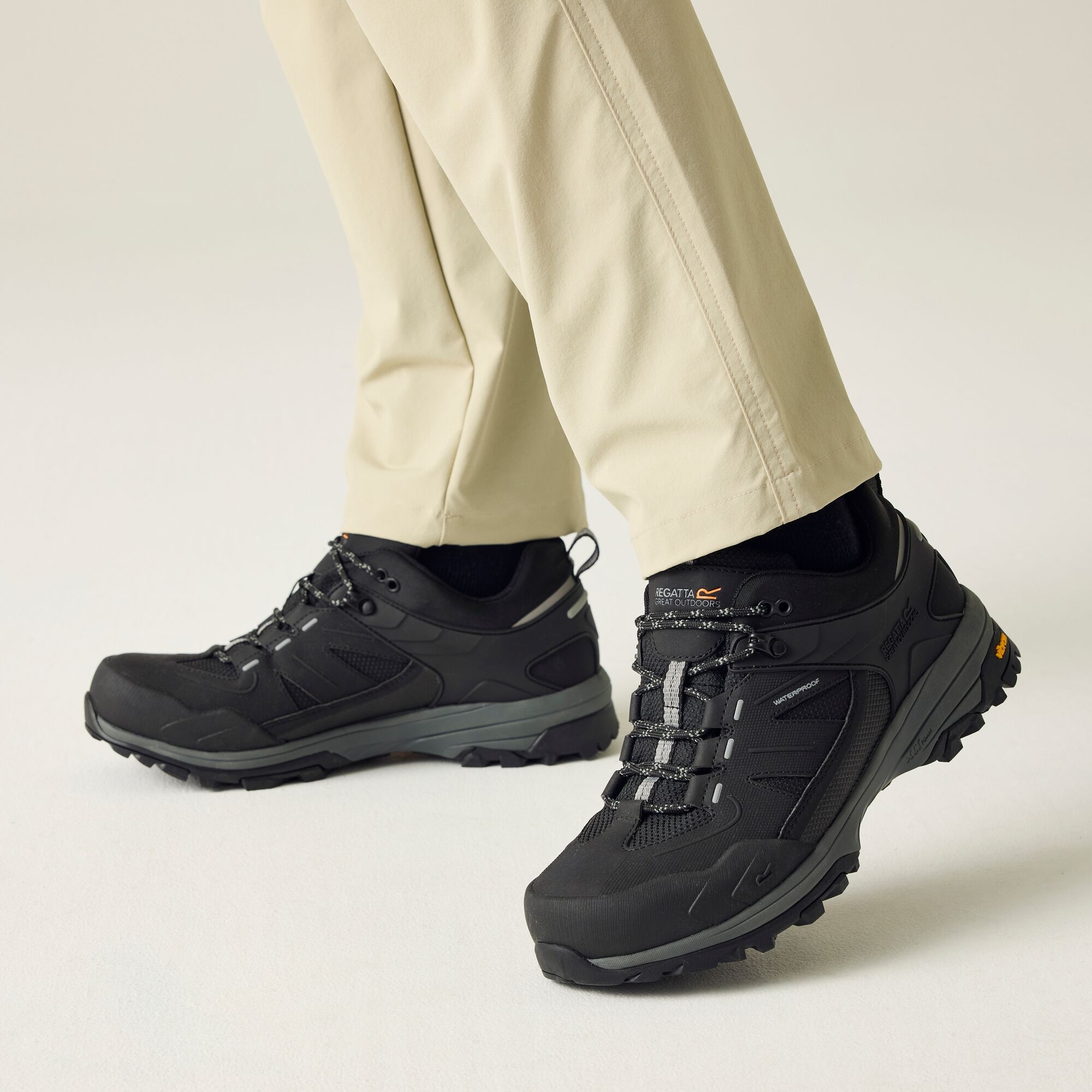Regatta Men's Regen Low Vibram Walking Boots - Black UK Size 11