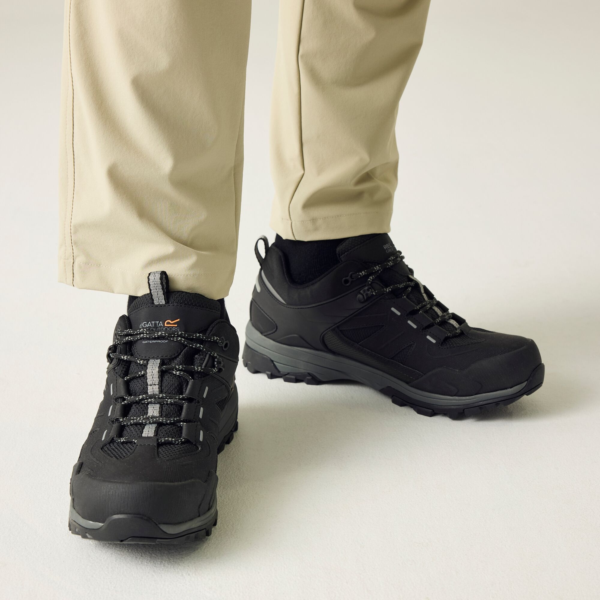 Regatta   Buty męskie trekkingowe niskie z membraną Regen Vibram Czarny