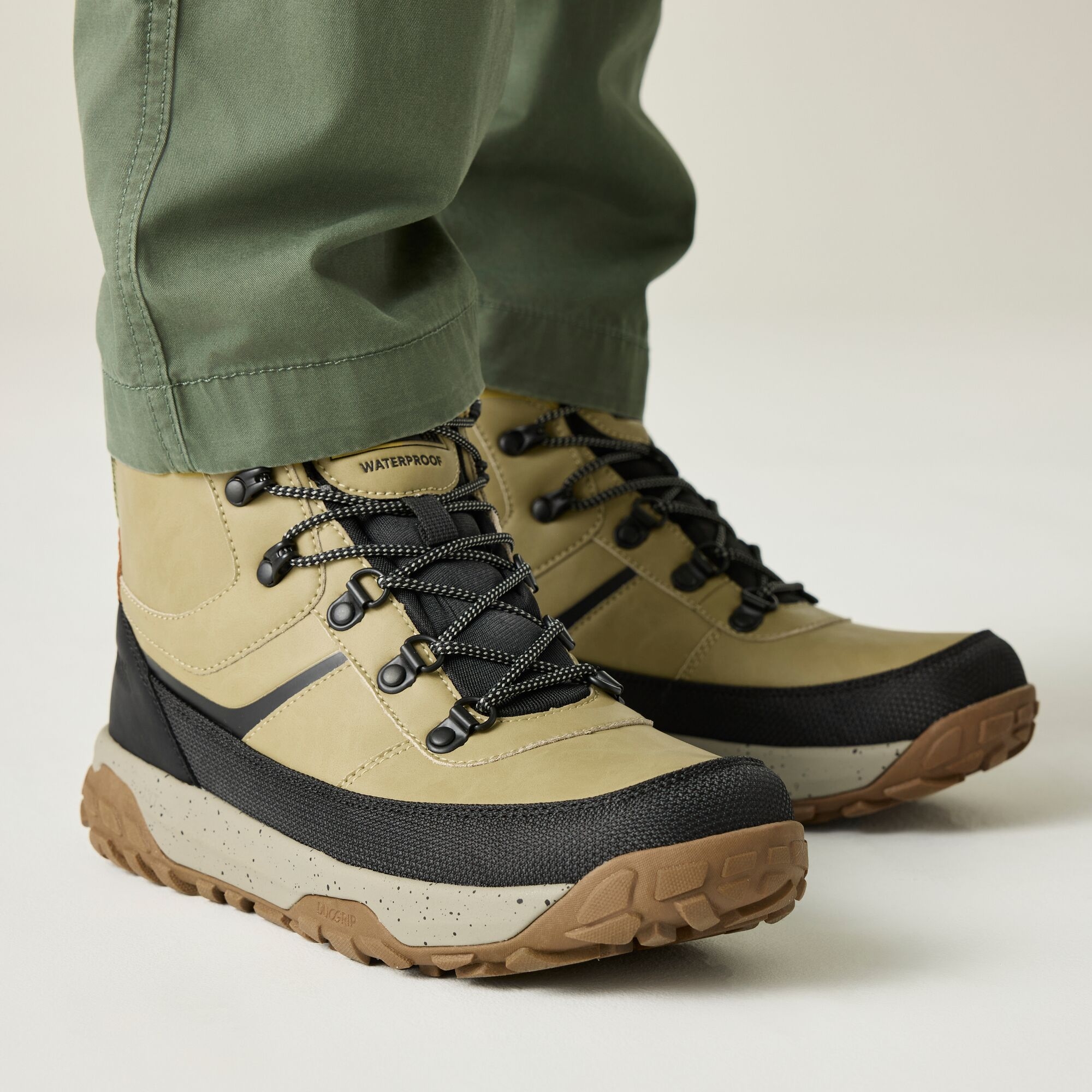 Regatta Men's Light Khaki Renford Breathable Waterproof Walking Boots In | : Size 7 - Image 3
