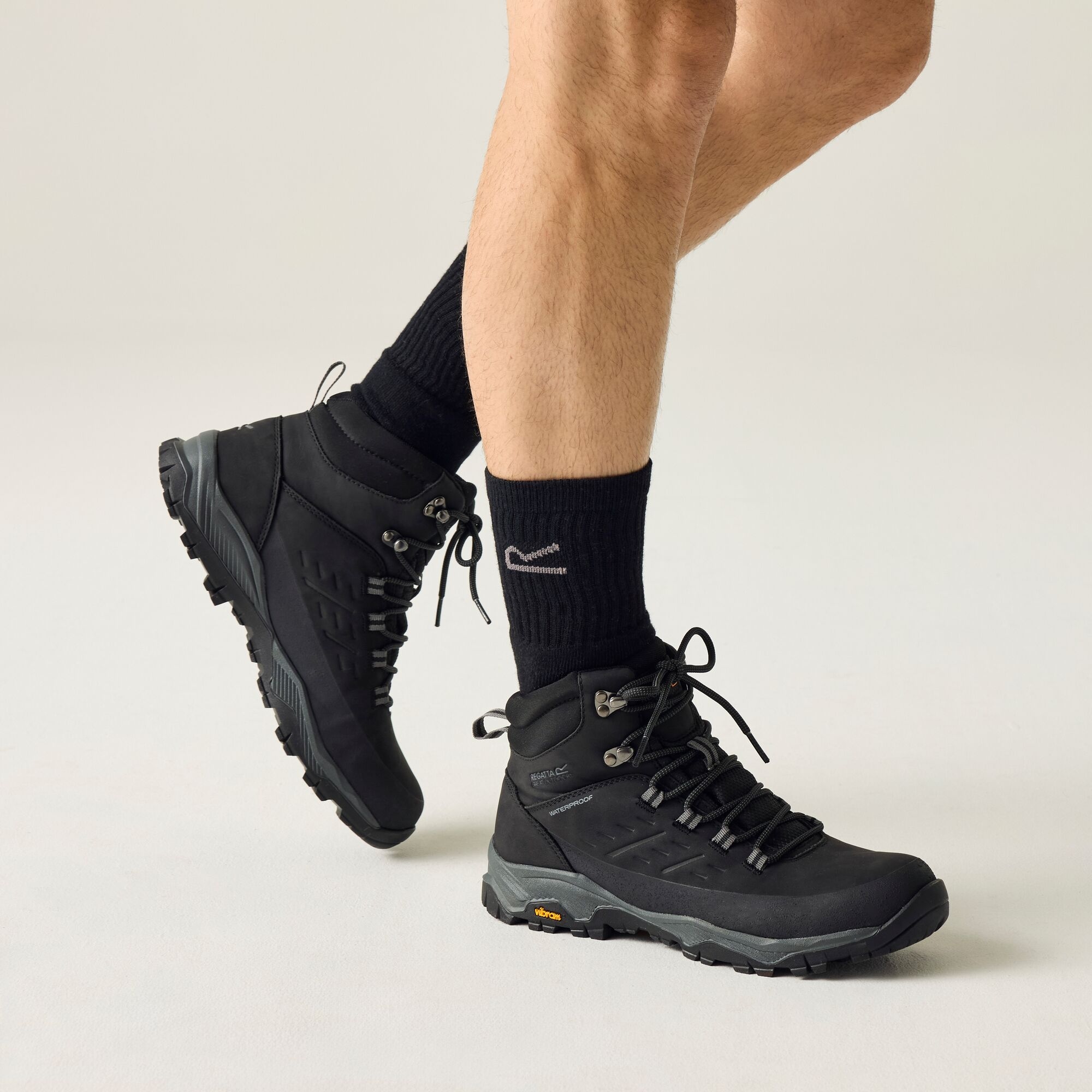 Regatta   Buty męskie trekkingowe wysokie z membraną Blake Vibram Czarny