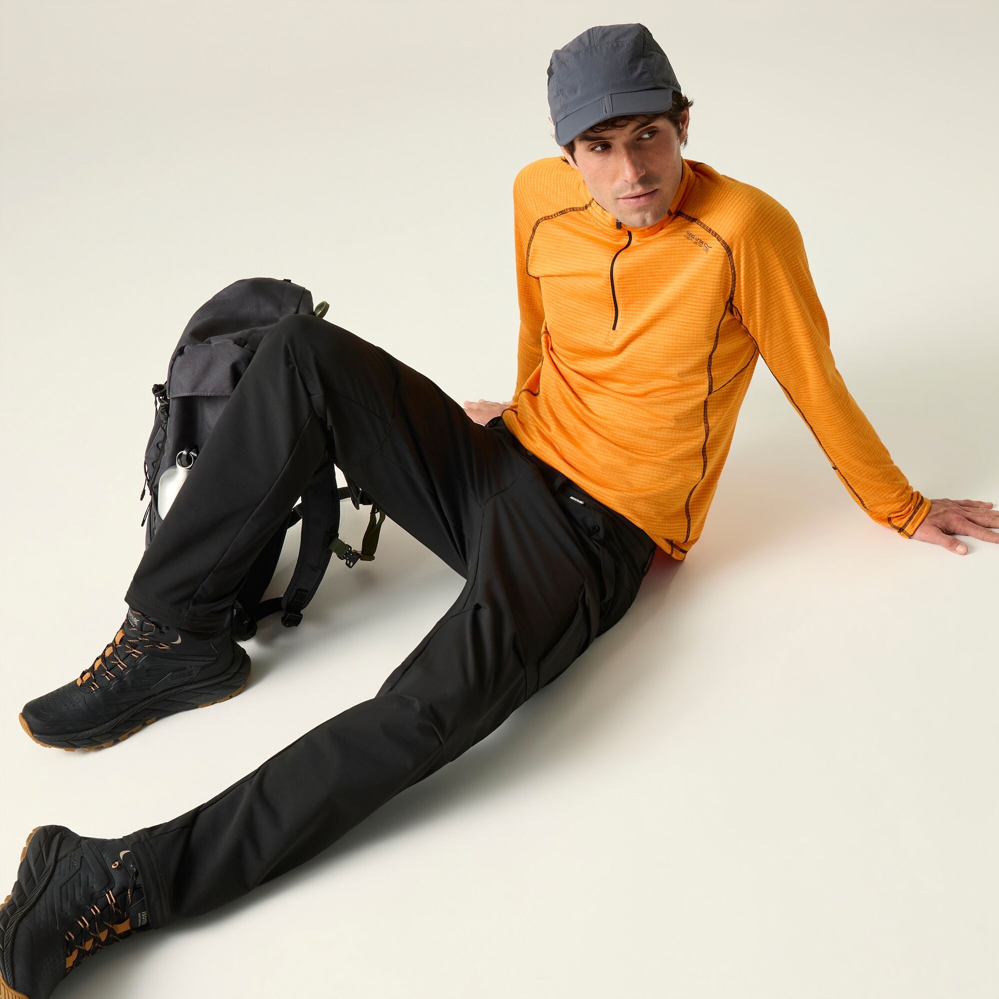 Regatta Questra Cargo Trousers Size: 33 R Men's Black