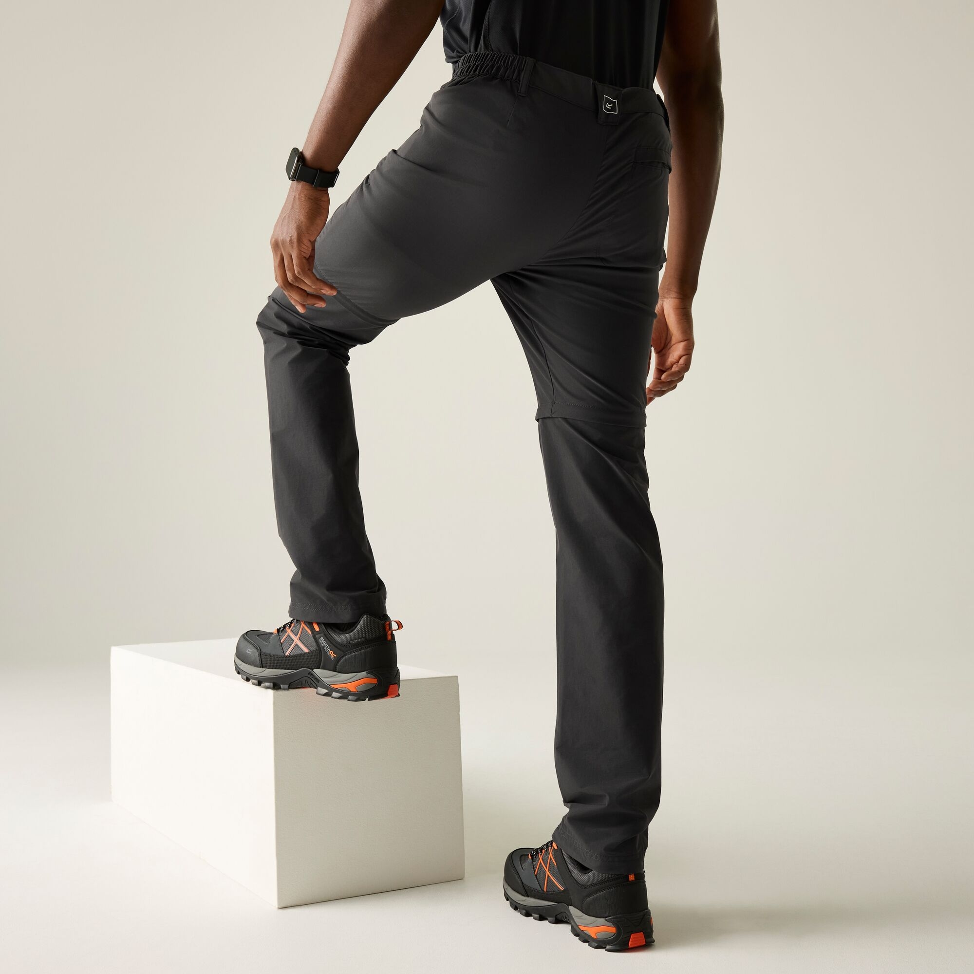 Regatta   Spodnie męskie z odpinanymi nogawkami Highton II Zip Off Szary