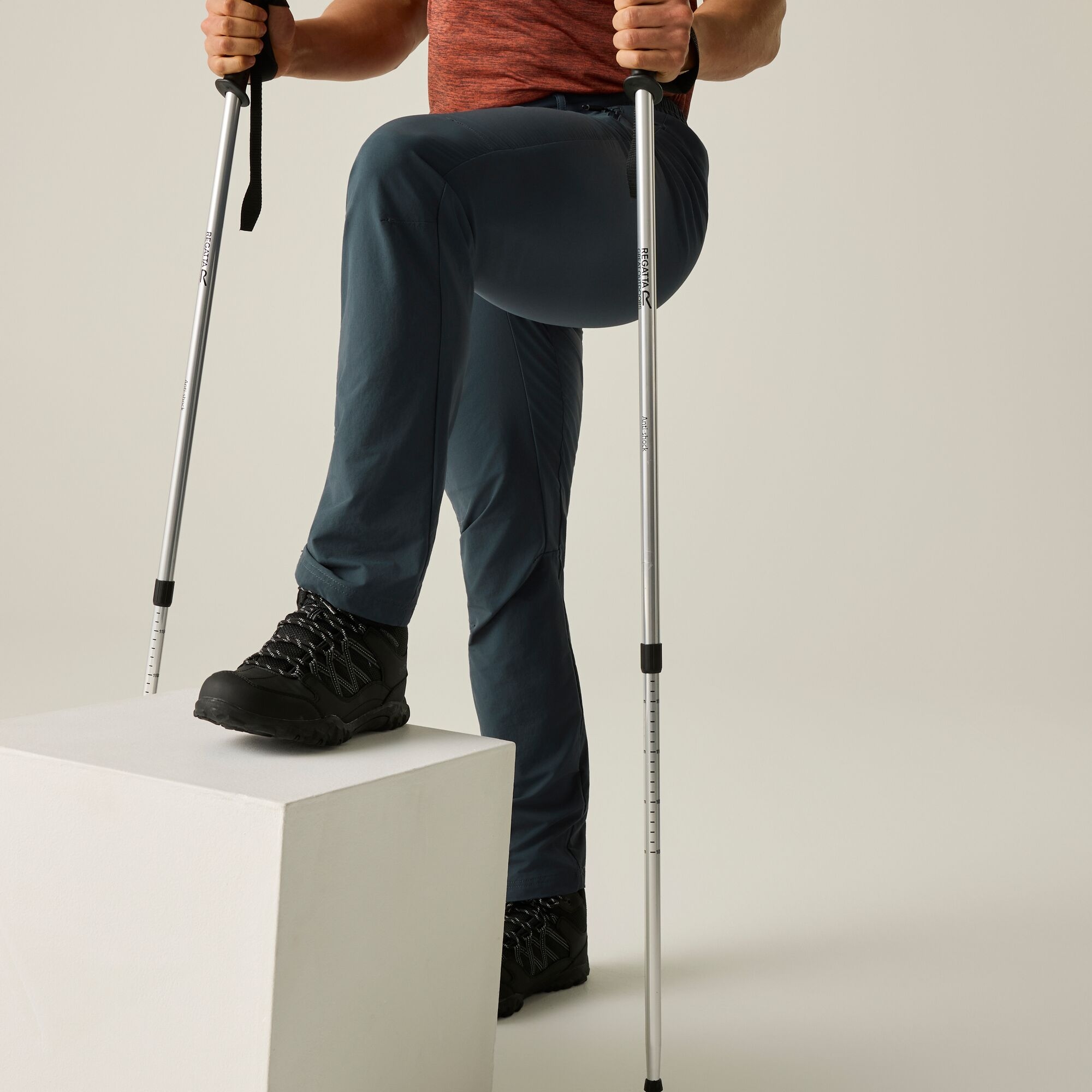 Regatta Spodnie męskie trekkingowe Highton II Niebieski