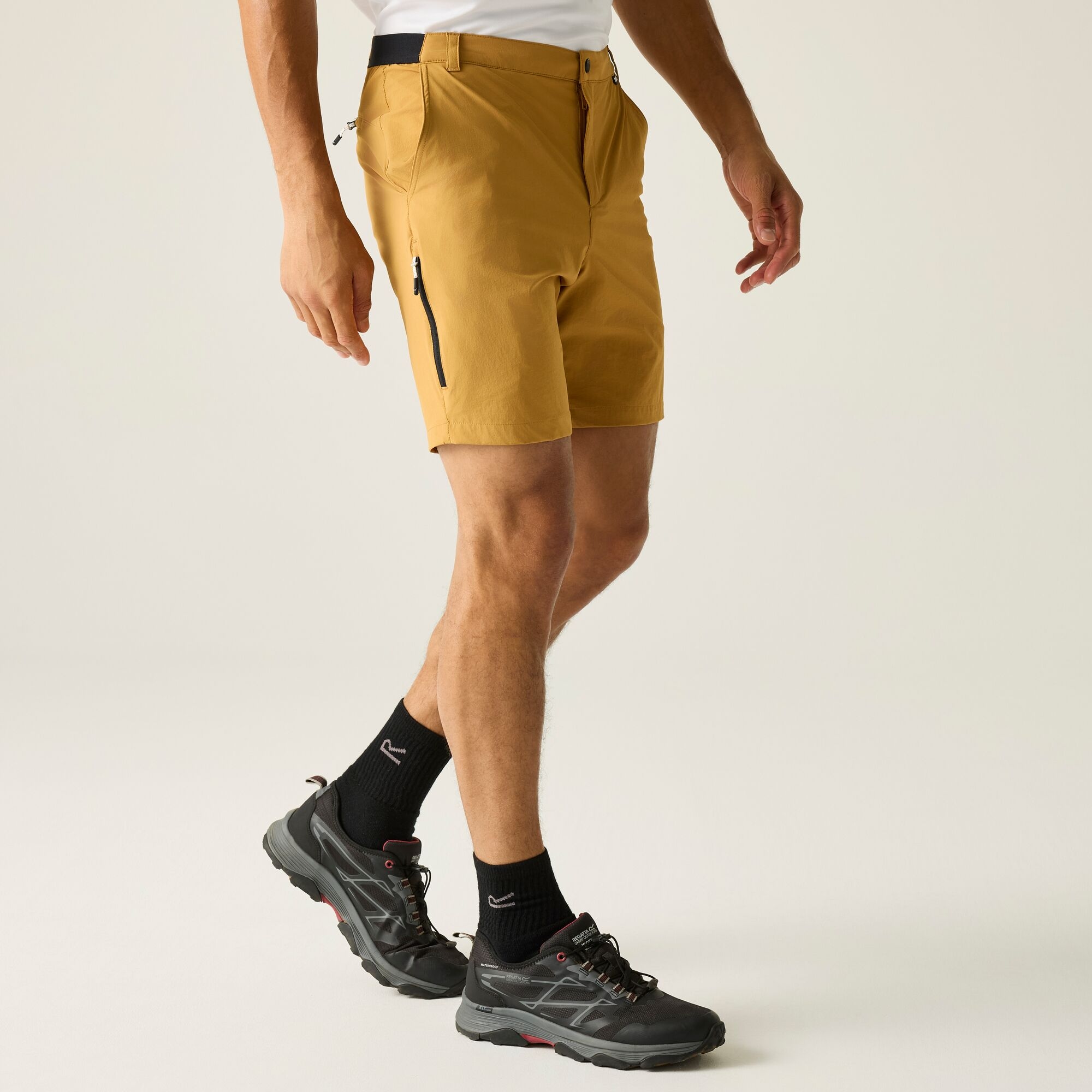Regatta Men's Anti Insect Travel Light Shorts - Brown Size 40