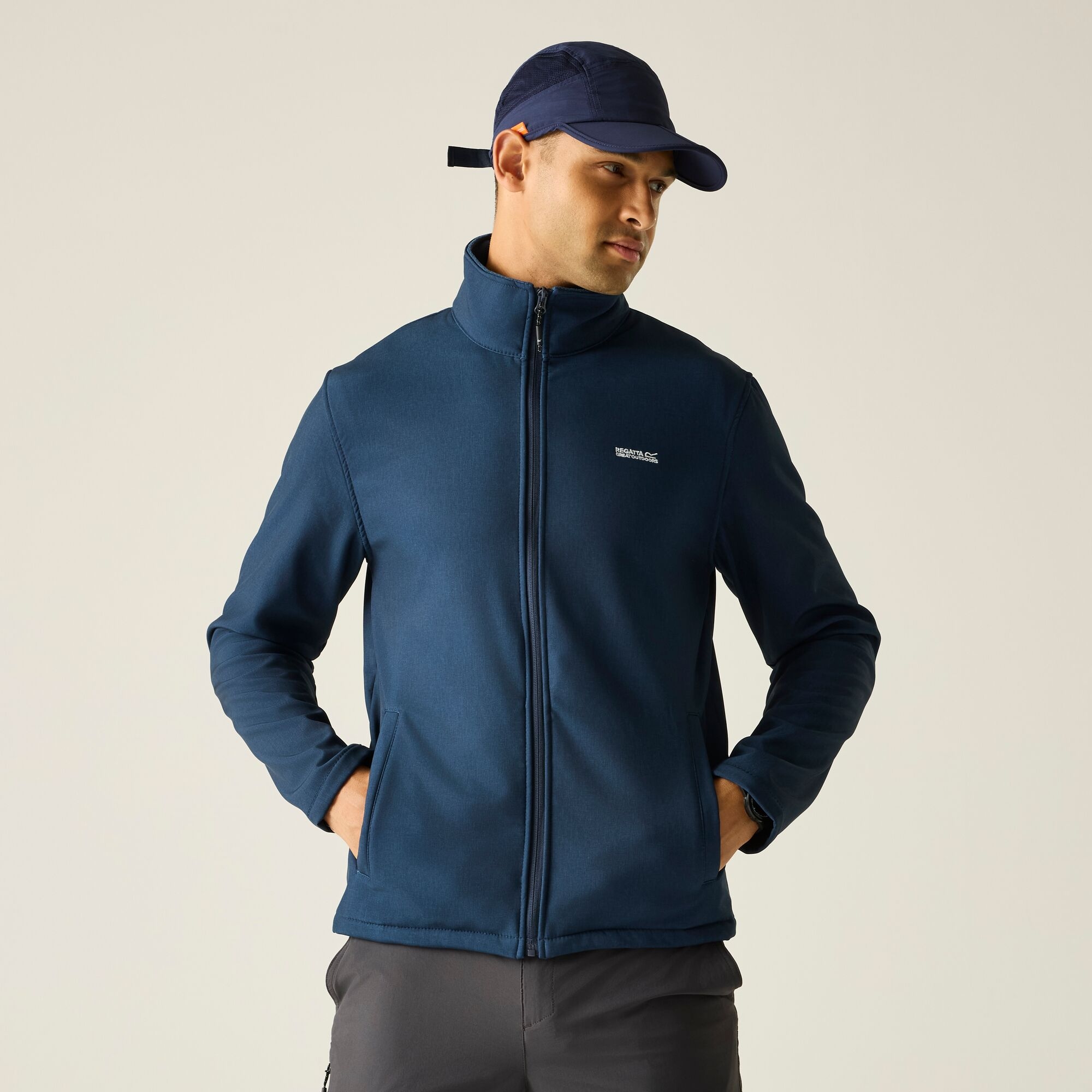 Regatta Cera V Softshell Jacket Size: L Men's Blue