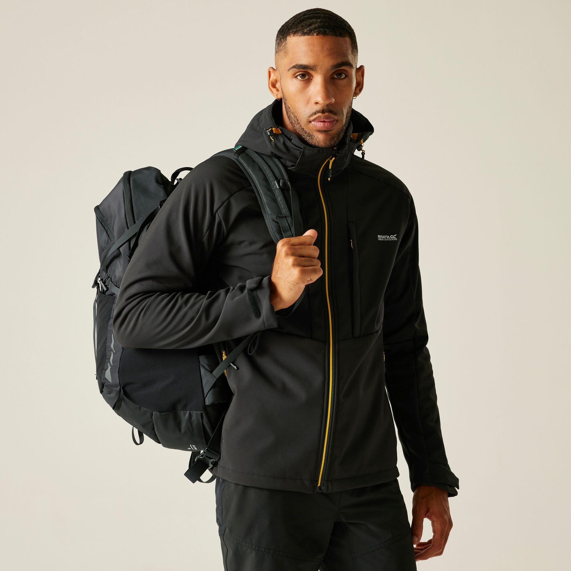 Kurtka męska softshell wodoodporny Hewitts Czarny