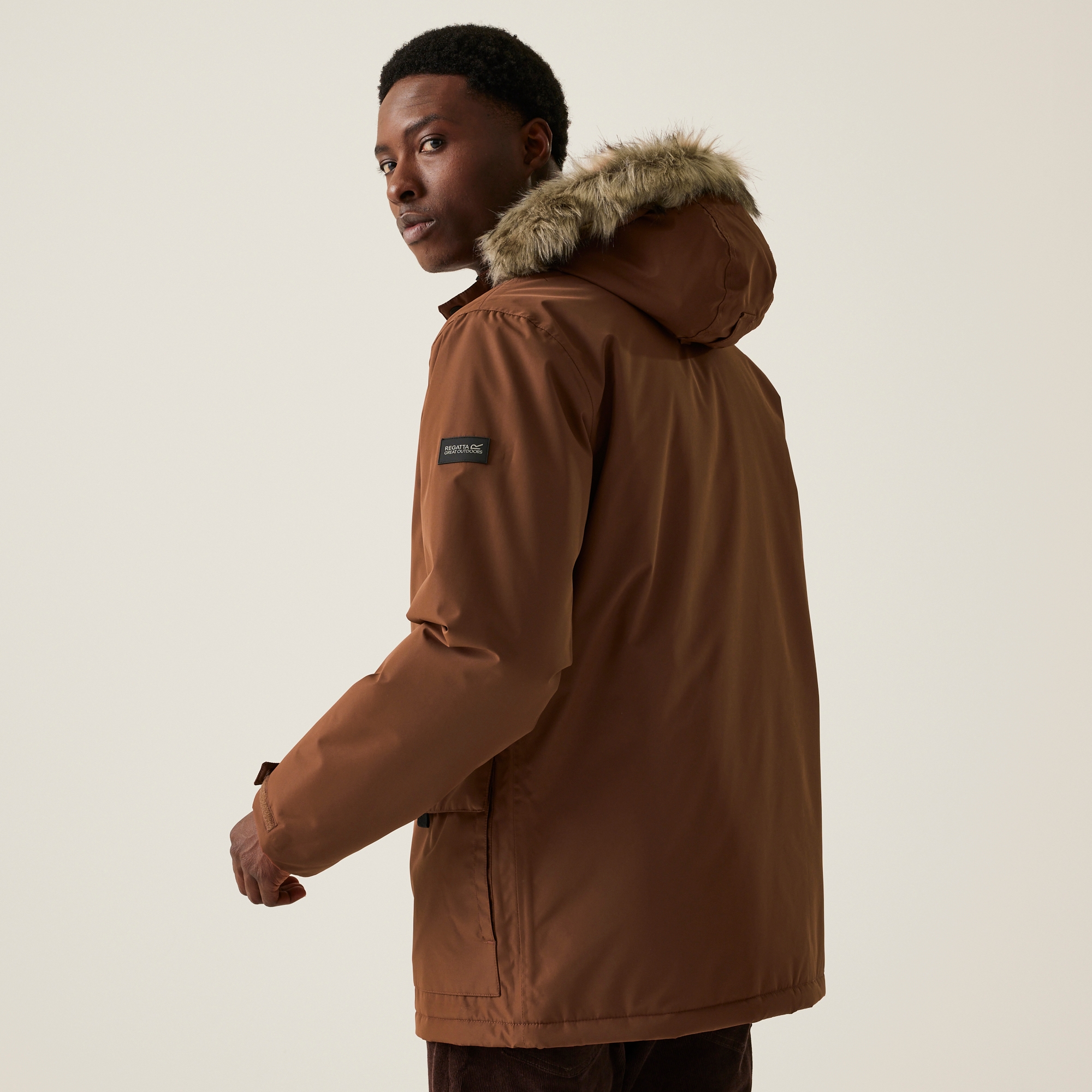 Regatta Męska kurtka zimowa ocieplana z kapturem Salinger IV Brązowy