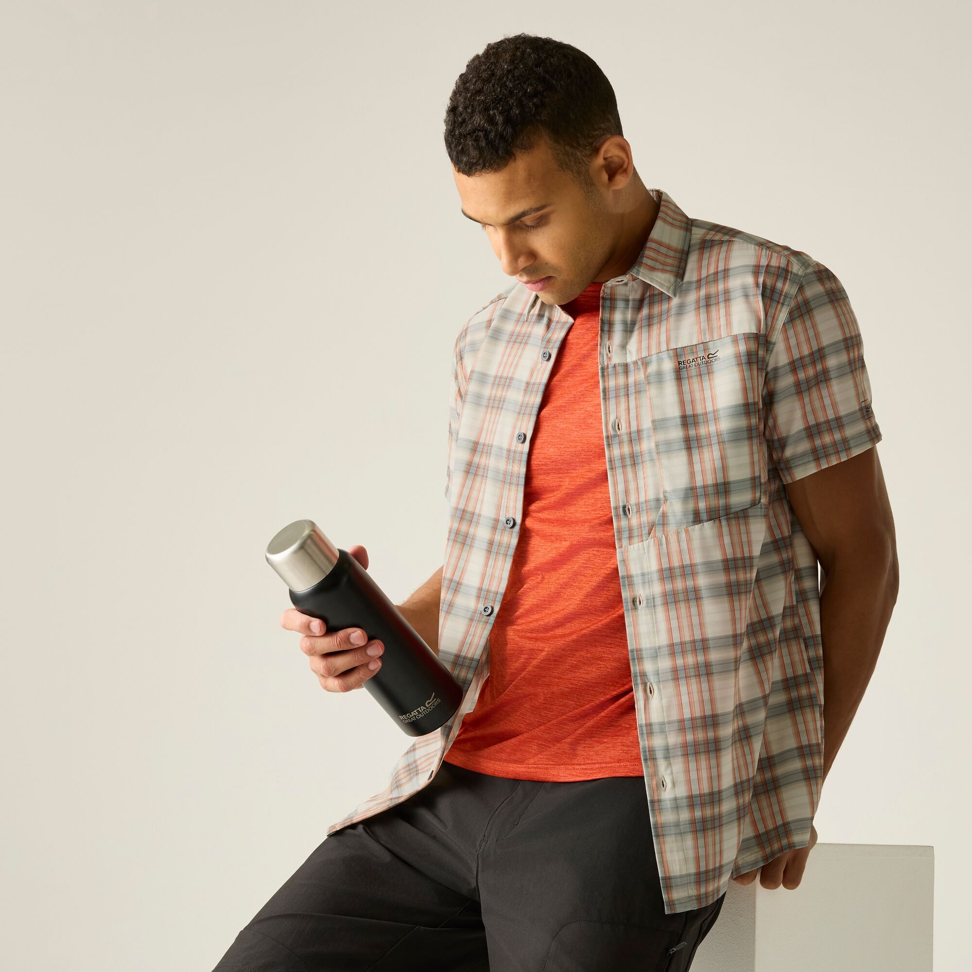 Regatta Koszula męska z krótkim rękawem Travel Light przeciw insektom Beżowy