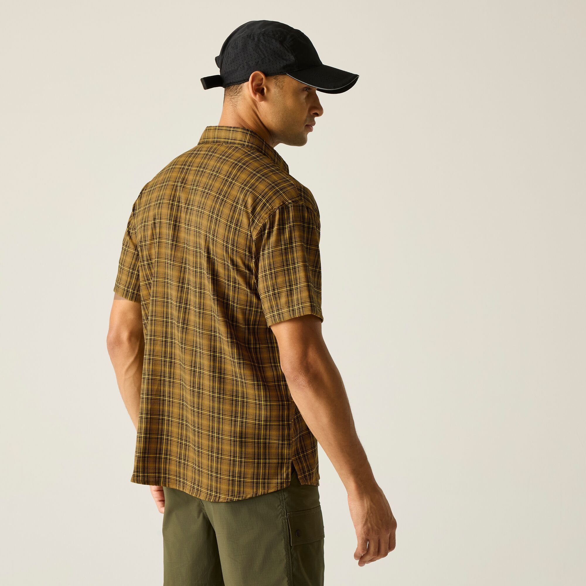 Regatta   Koszula męska z krótkim rękawem Begarno Brązowy