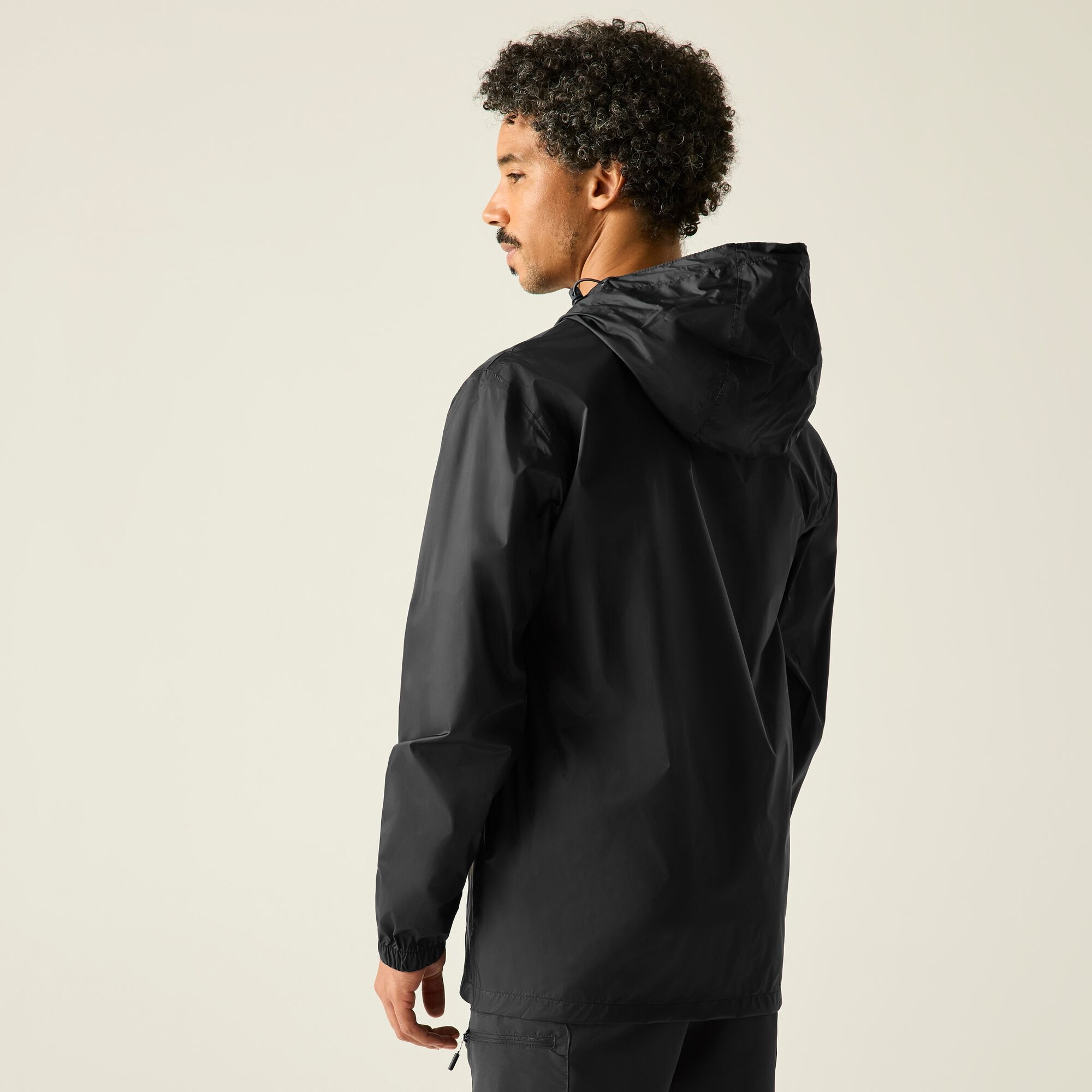 Regatta   Kurtka przeciwdeszczowa męska wiosenna kieszonkowa Pack It III Czarny