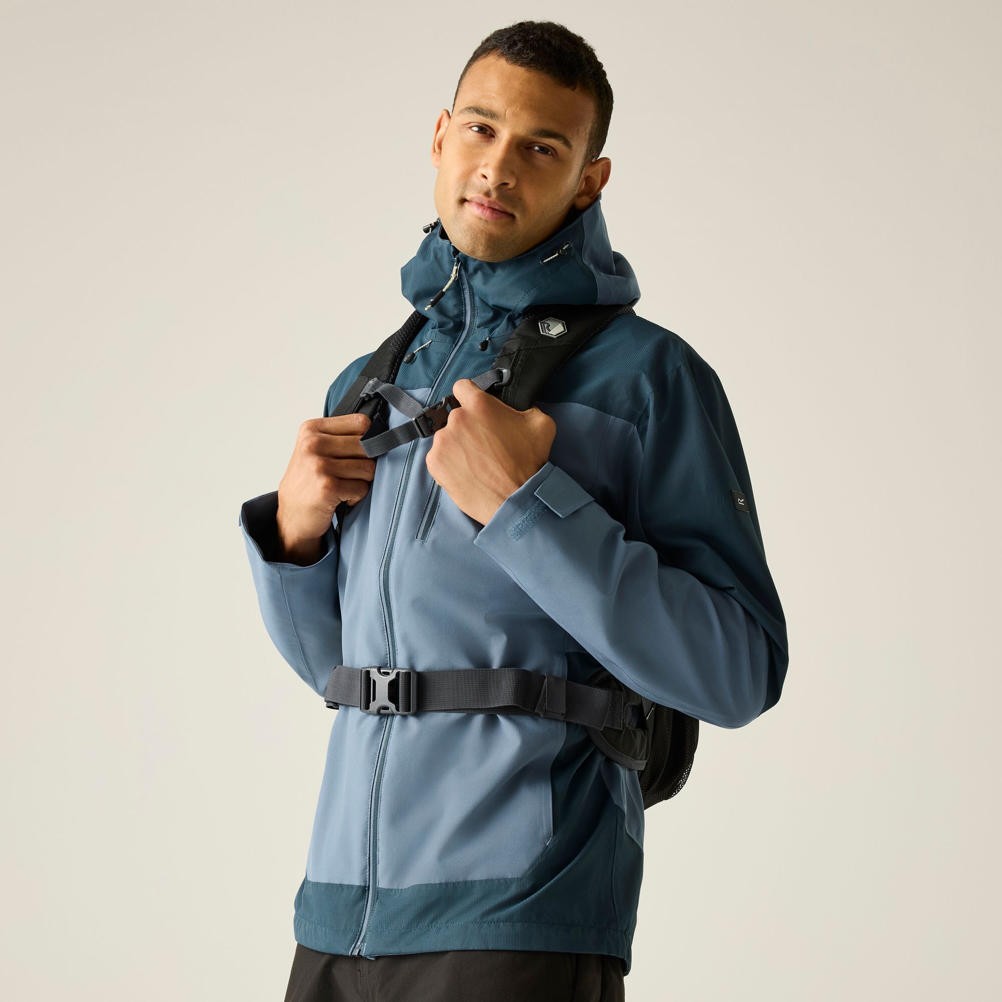 Regatta Men's Highton Stretch Iv Waterproof Jacket: : China Blue/Night Sky Medium - Outdoor Action - Image 3