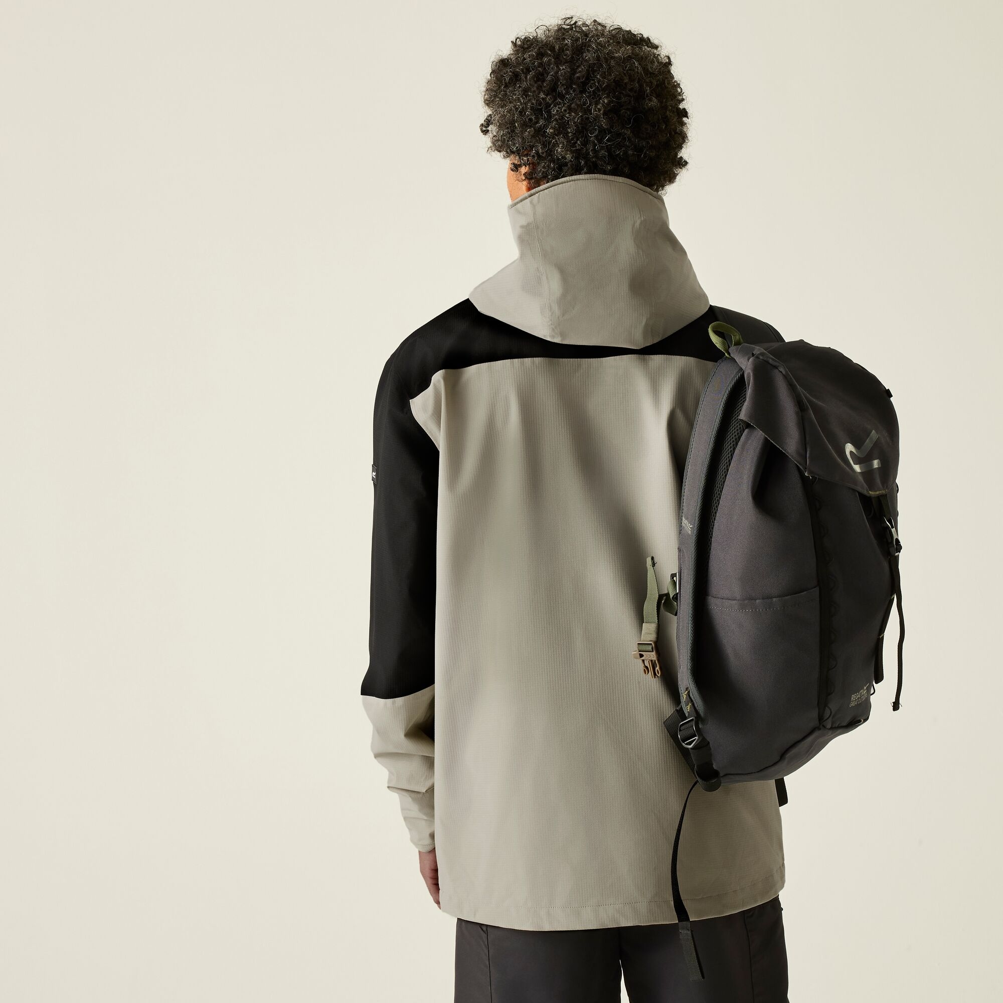 Regatta   Kurtka męska przeciwdeszczowa z membraną Freesdale Beżowe