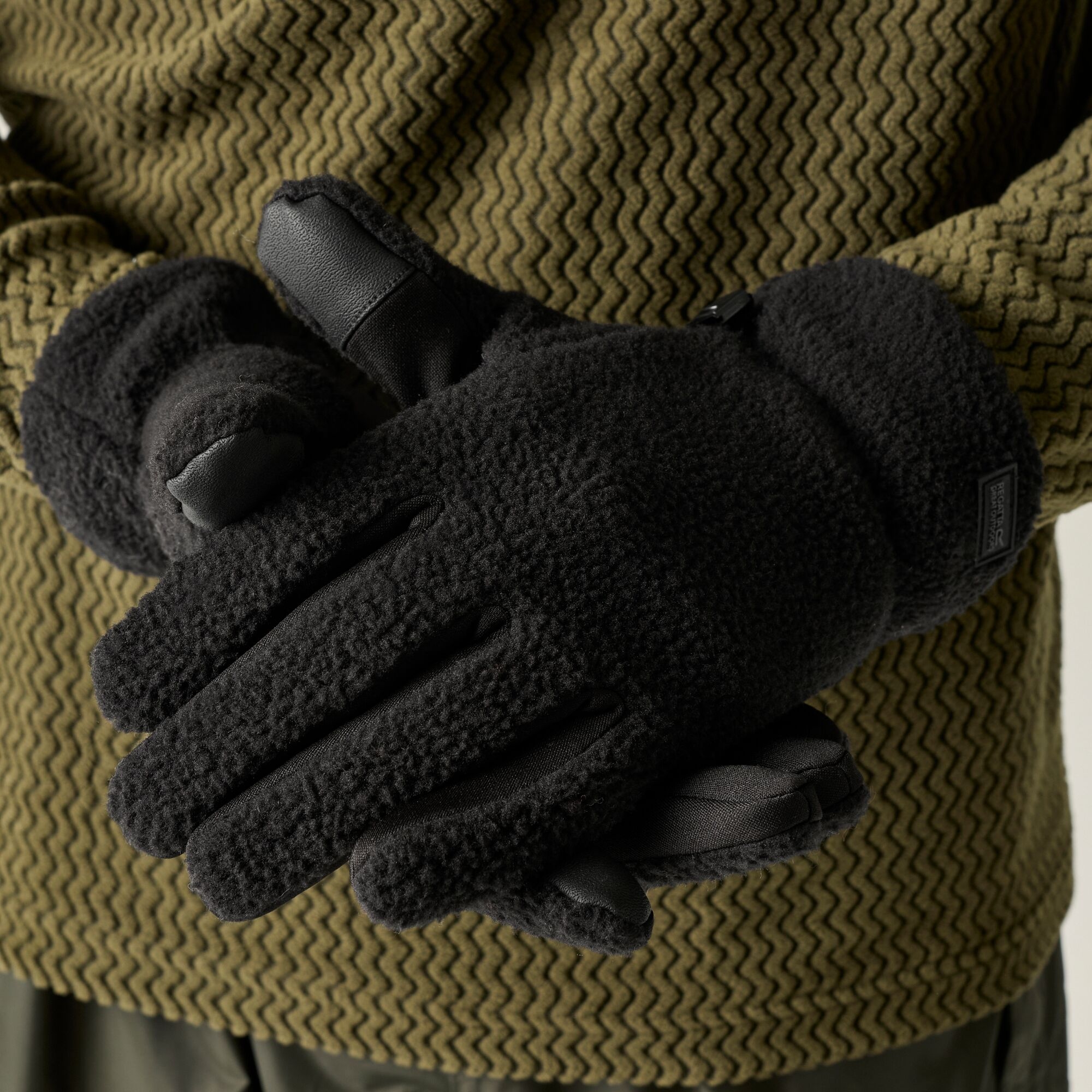 Regatta Unisex Jet Black Borg Touchtip Tech Gloves In | Size: Large/Xl - Image 5