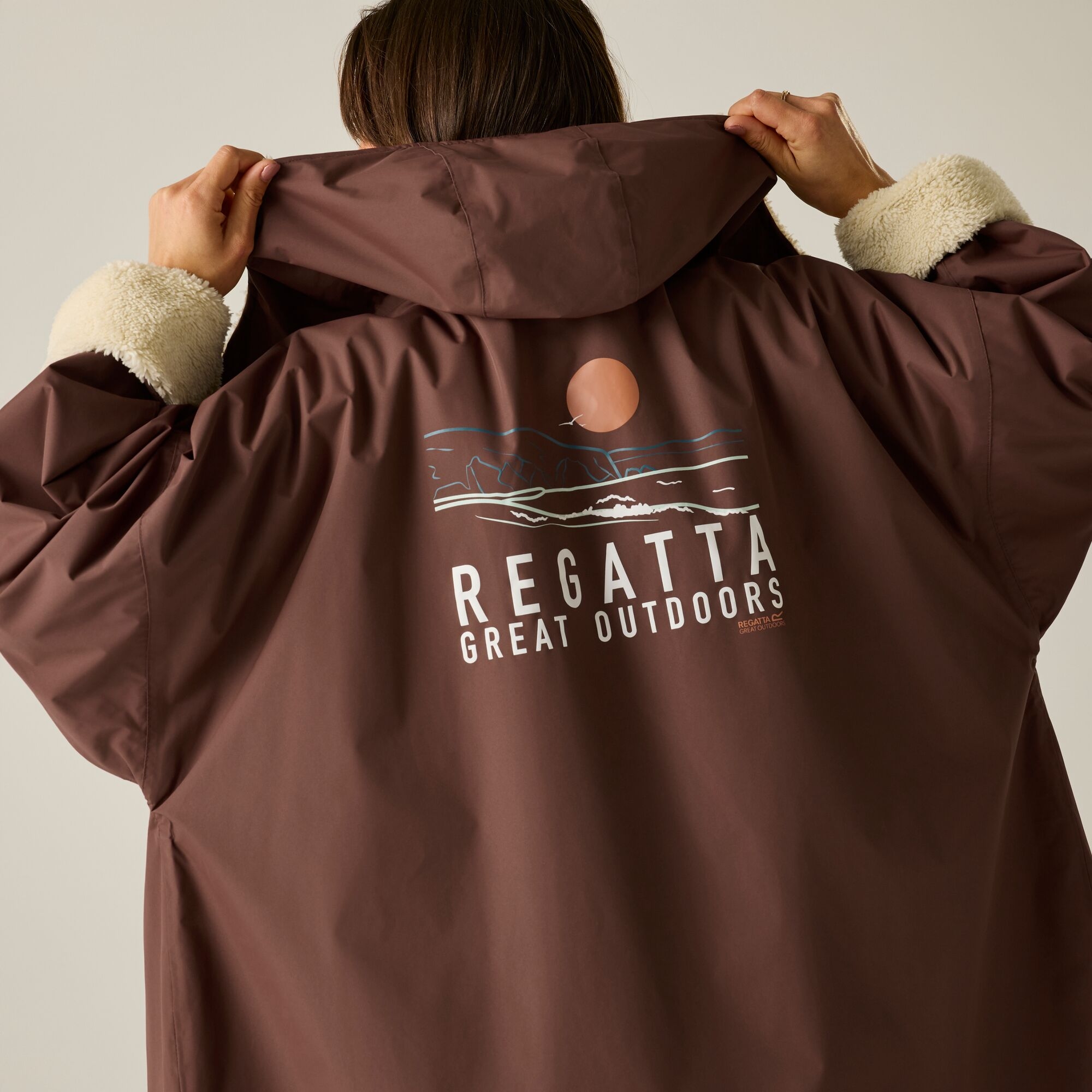 Regatta   Płaszcz do przebierania unisex wodoodporny Changing Robe Czerwony