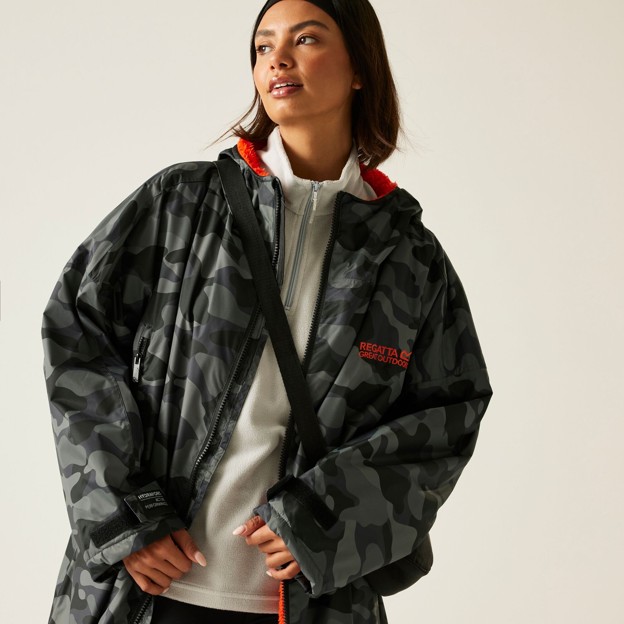 Regatta Płaszcz unisex plażowy wodoodporny Changing Robe Szary