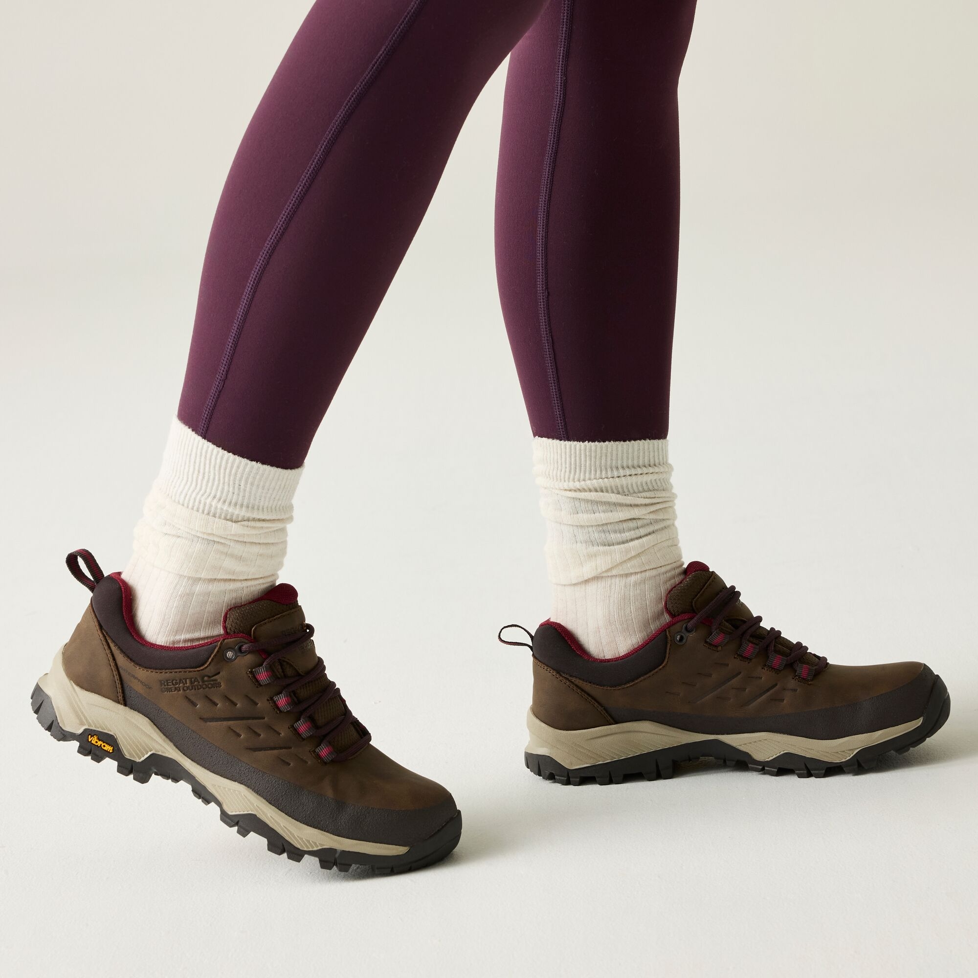 Regatta Regatta Buty damskie trekkingowe niskie z membraną Blake Vibram Brązowy
