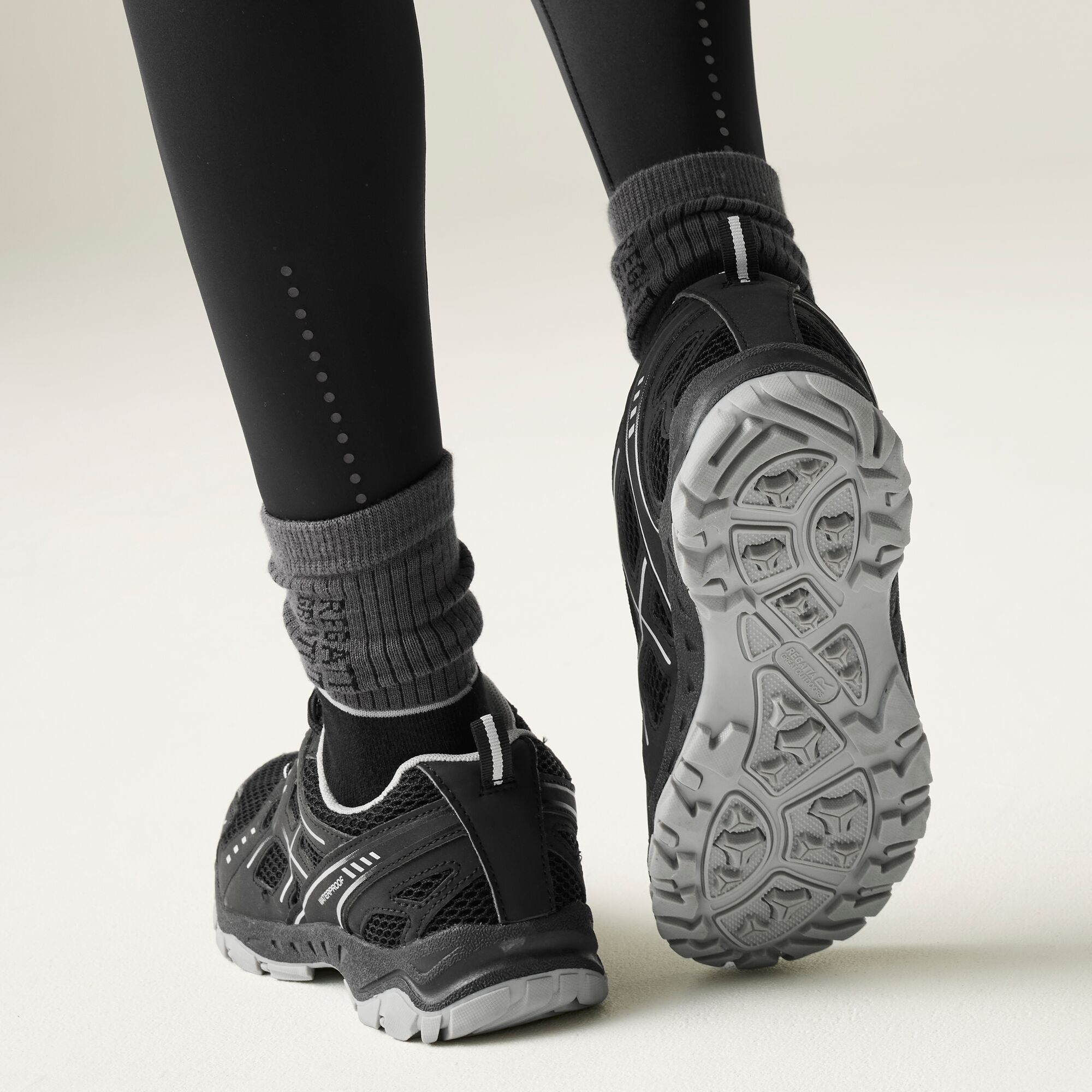 Regatta   Buty damskie sportowe Vendeavour Czarny