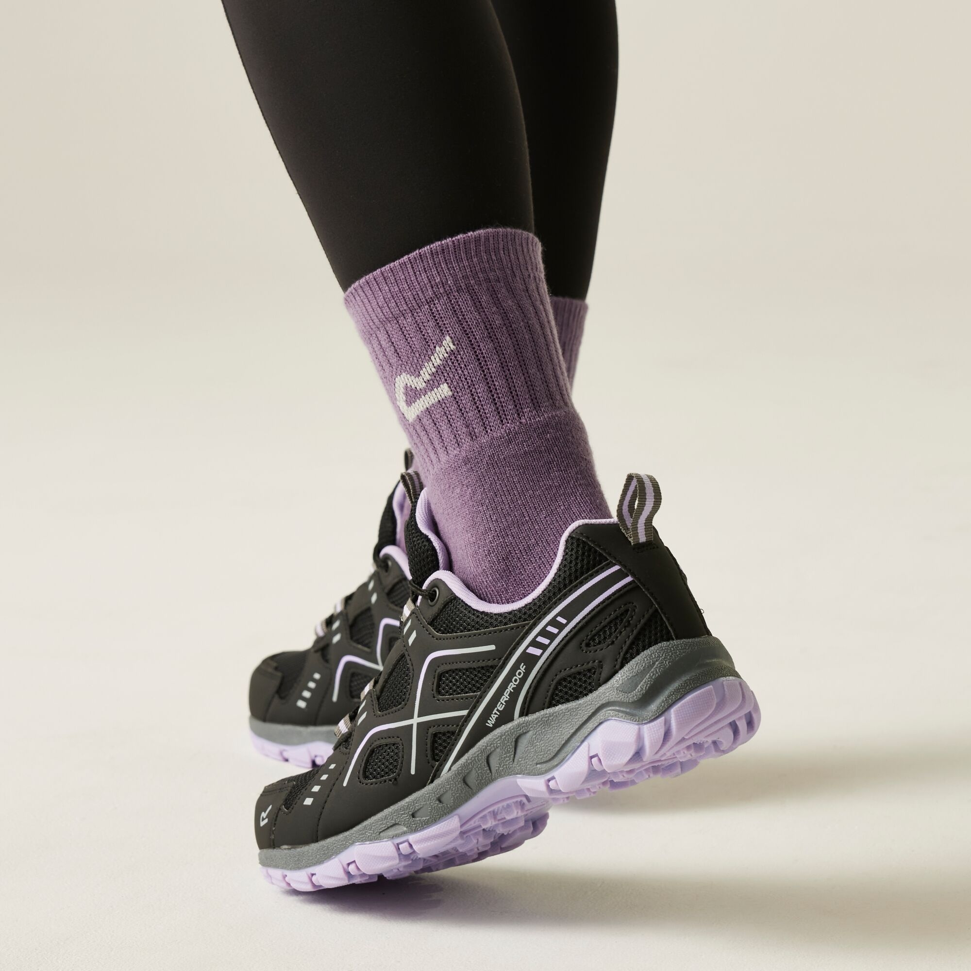 Regatta   Buty damskie sportowe Vendeavour Szary