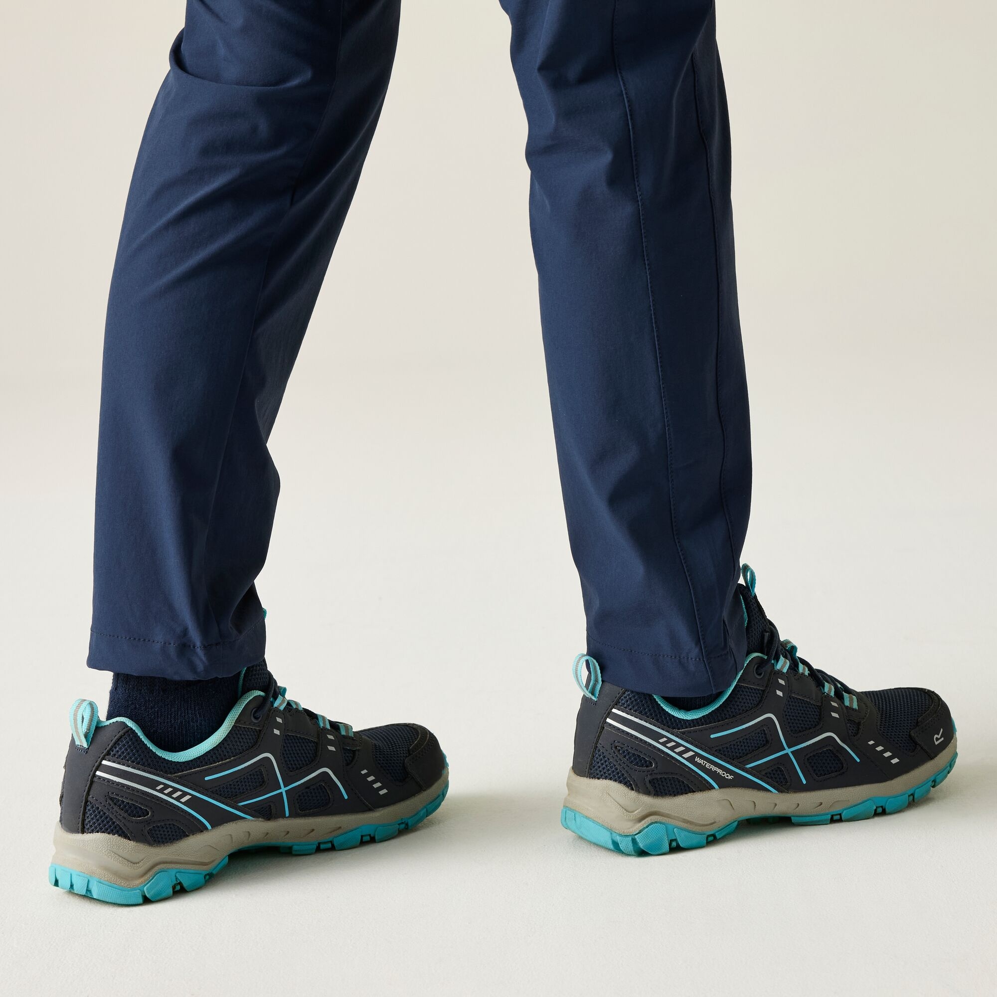 Regatta   Buty damskie sportowe Vendeavour Niebieski