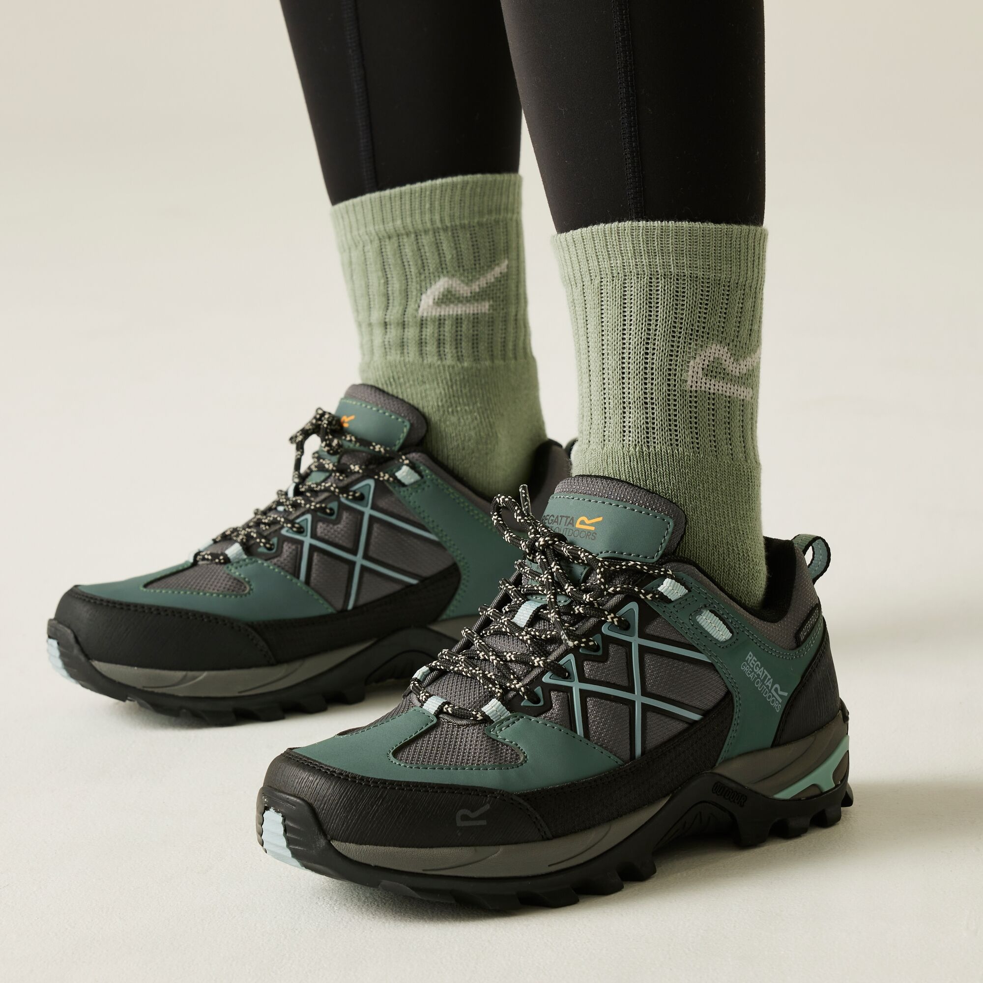 Regatta Buty damskie trekkingowe niskie z membraną Samaris III Zielony