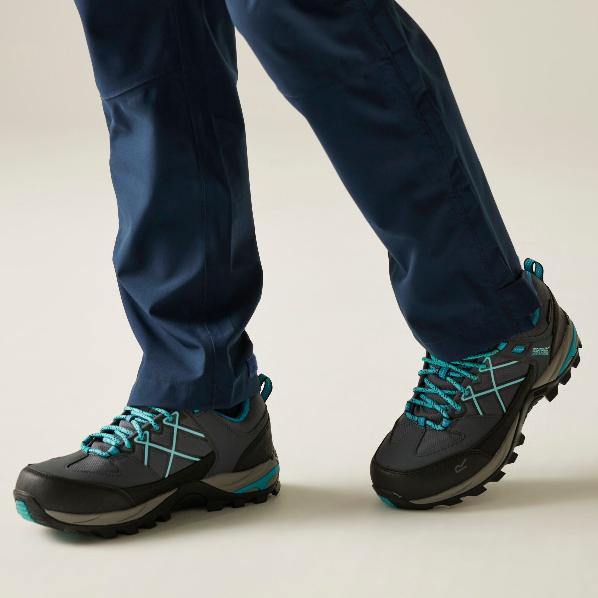 Regatta Buty damskie trekkingowe niskie z membraną Samaris III Szary