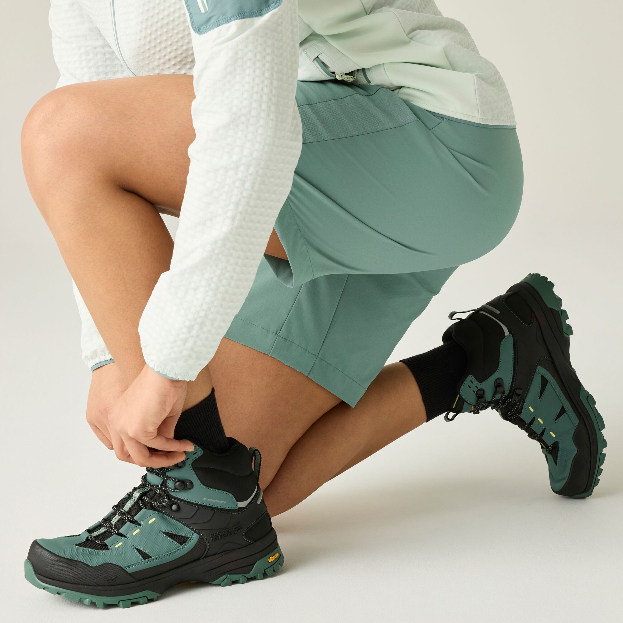 Regatta   Buty damskie trekkingowe wysokie z membraną Regen Vibram Zielony