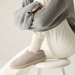 Taupe beige