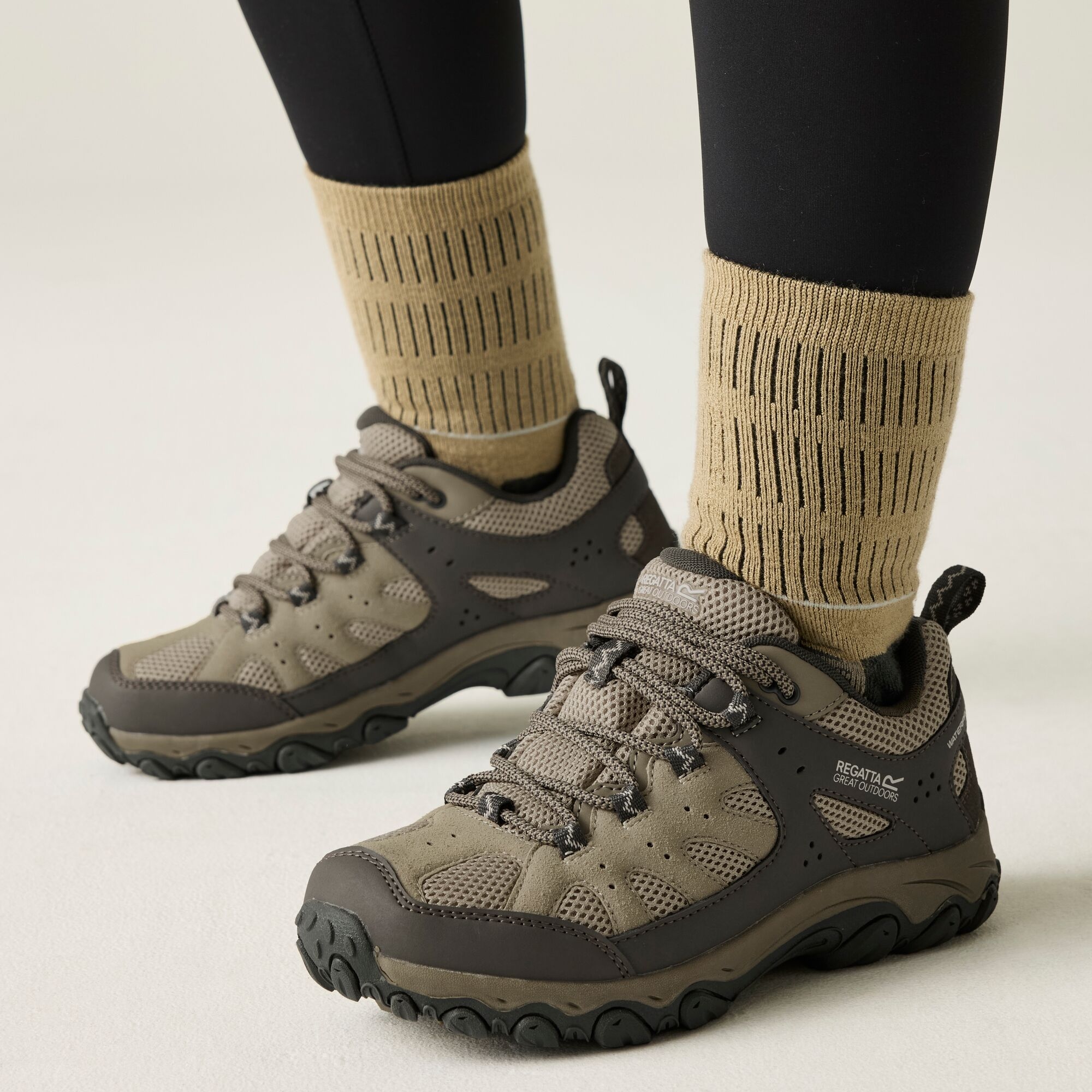 Regatta   Buty damskie trekkingowe niskie z membraną Edgepoint IV Beżowe